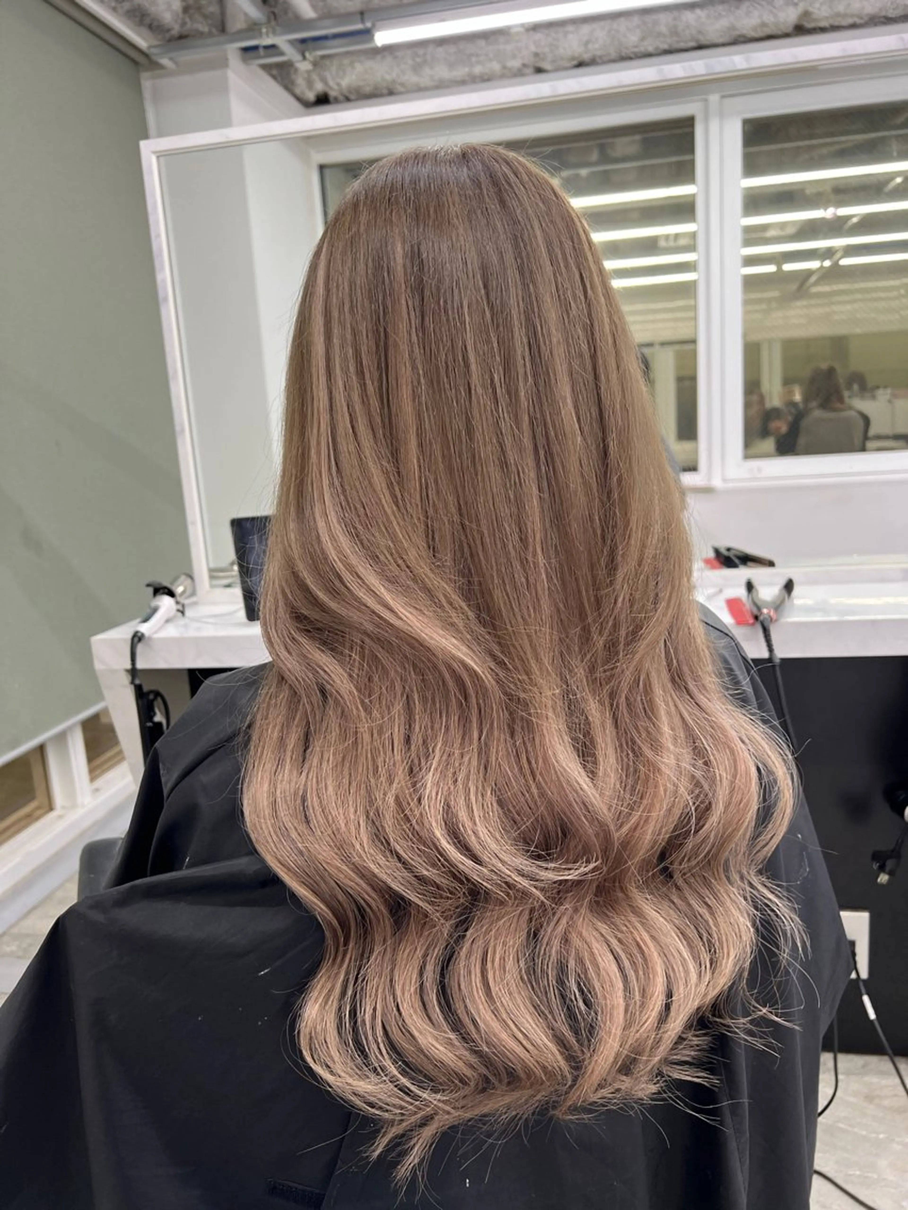 ロング ヘアカラー エクステ とも🏆プルエクステ /髪質改善🏆渋谷のヘアスタイル