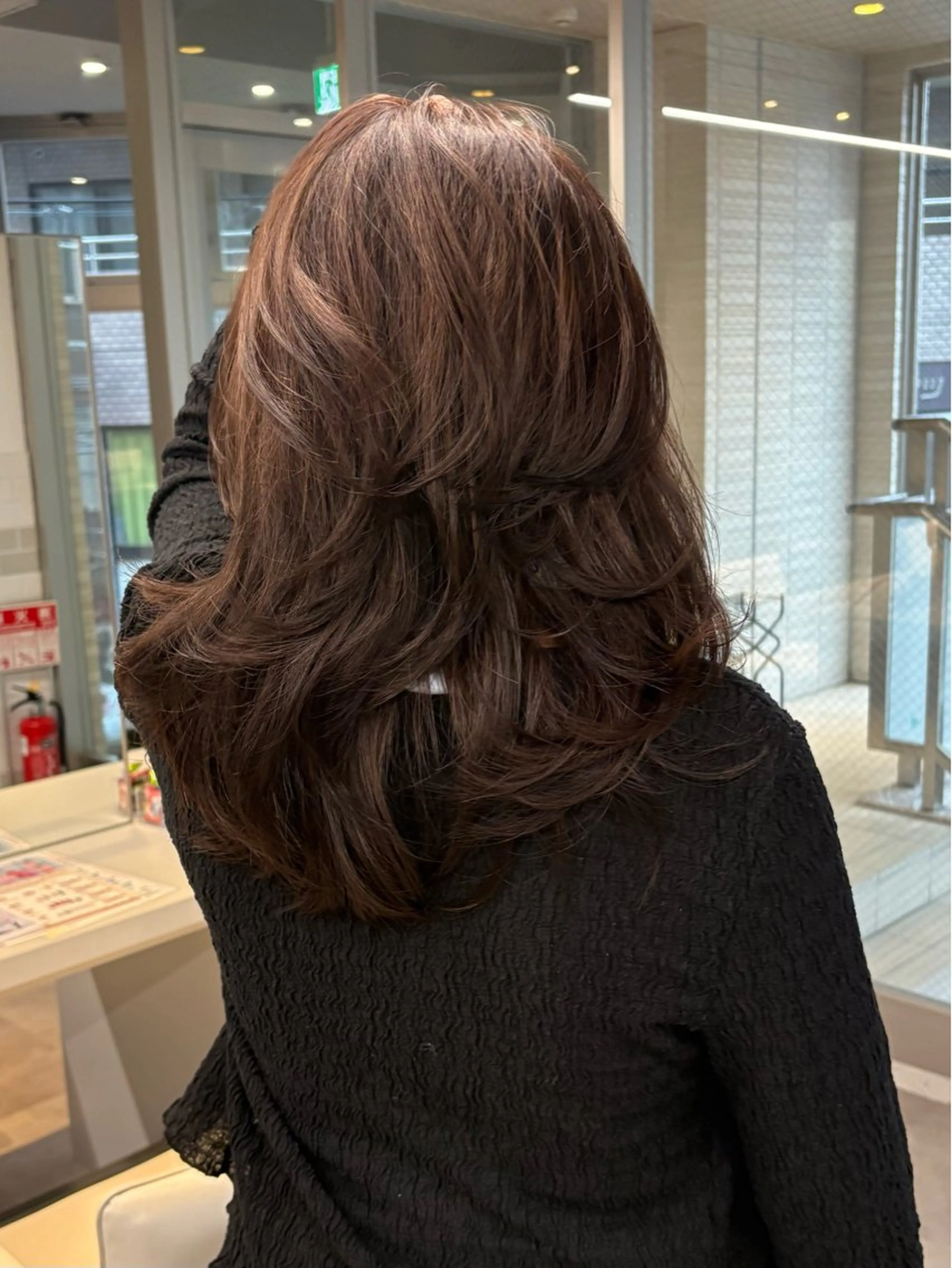 ミディアム カラー ブラウンカラー オリーブブラウン レイヤーカット カット ヘアカラー 海外レイヤー /NAGISAのヘアスタイル