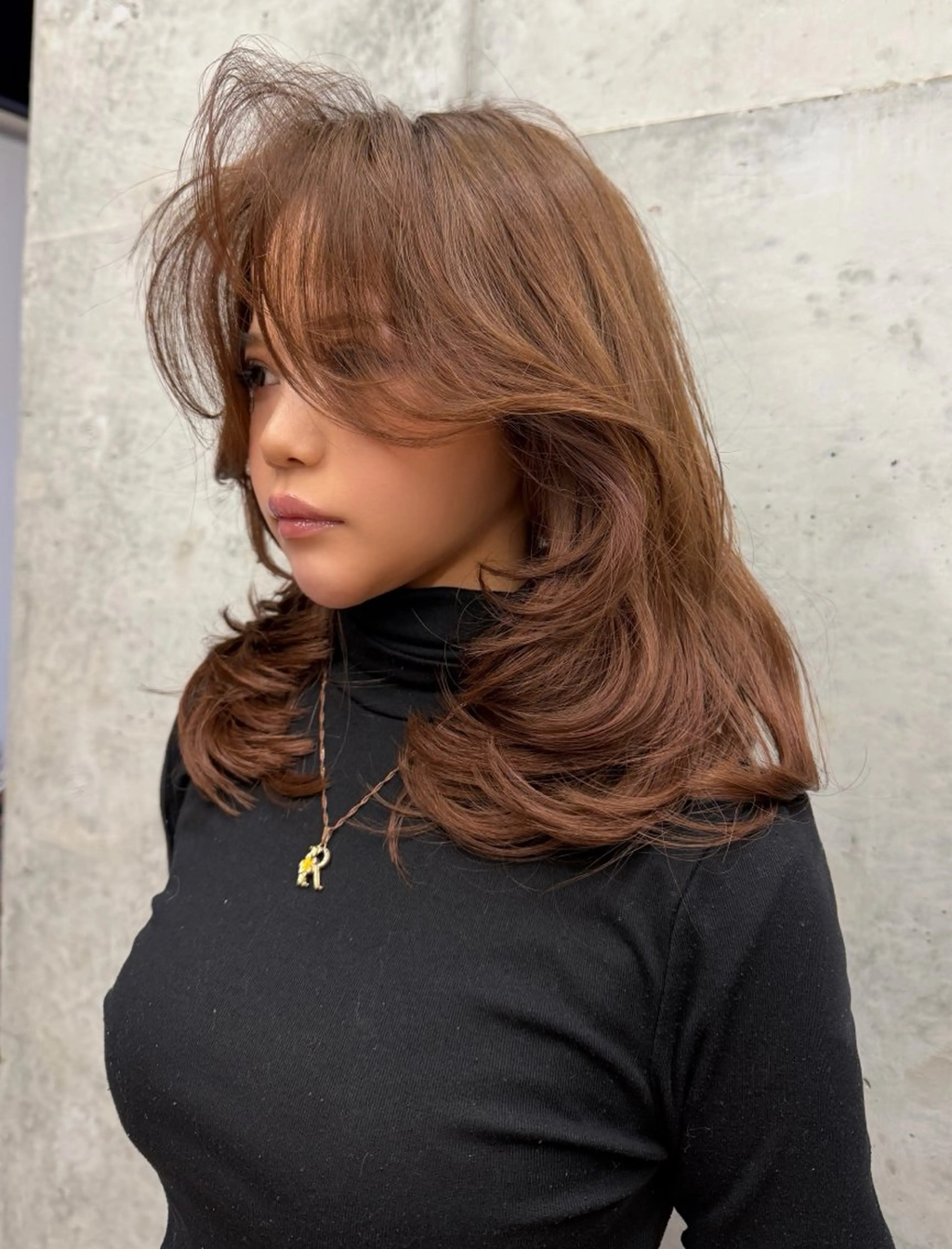 ミディアム レイヤーカット カット ヘアカラー Miho/海外レイヤ ー/縮毛矯正のヘアスタイル