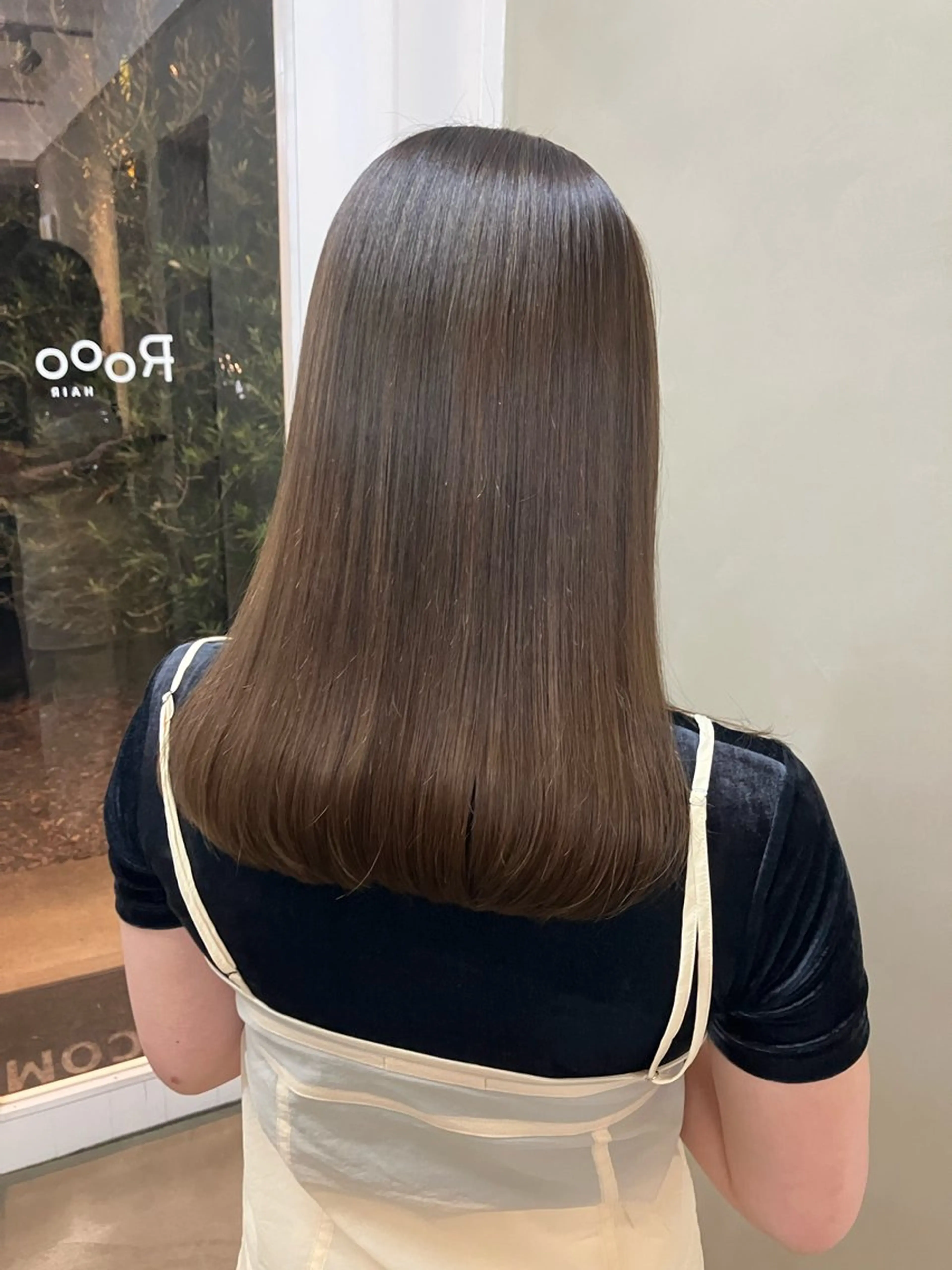 【ロング特化/毛先まで整う】ケア剤入りワンカラー&質感調整トリートメント+カット【長さ料金込み】の写真