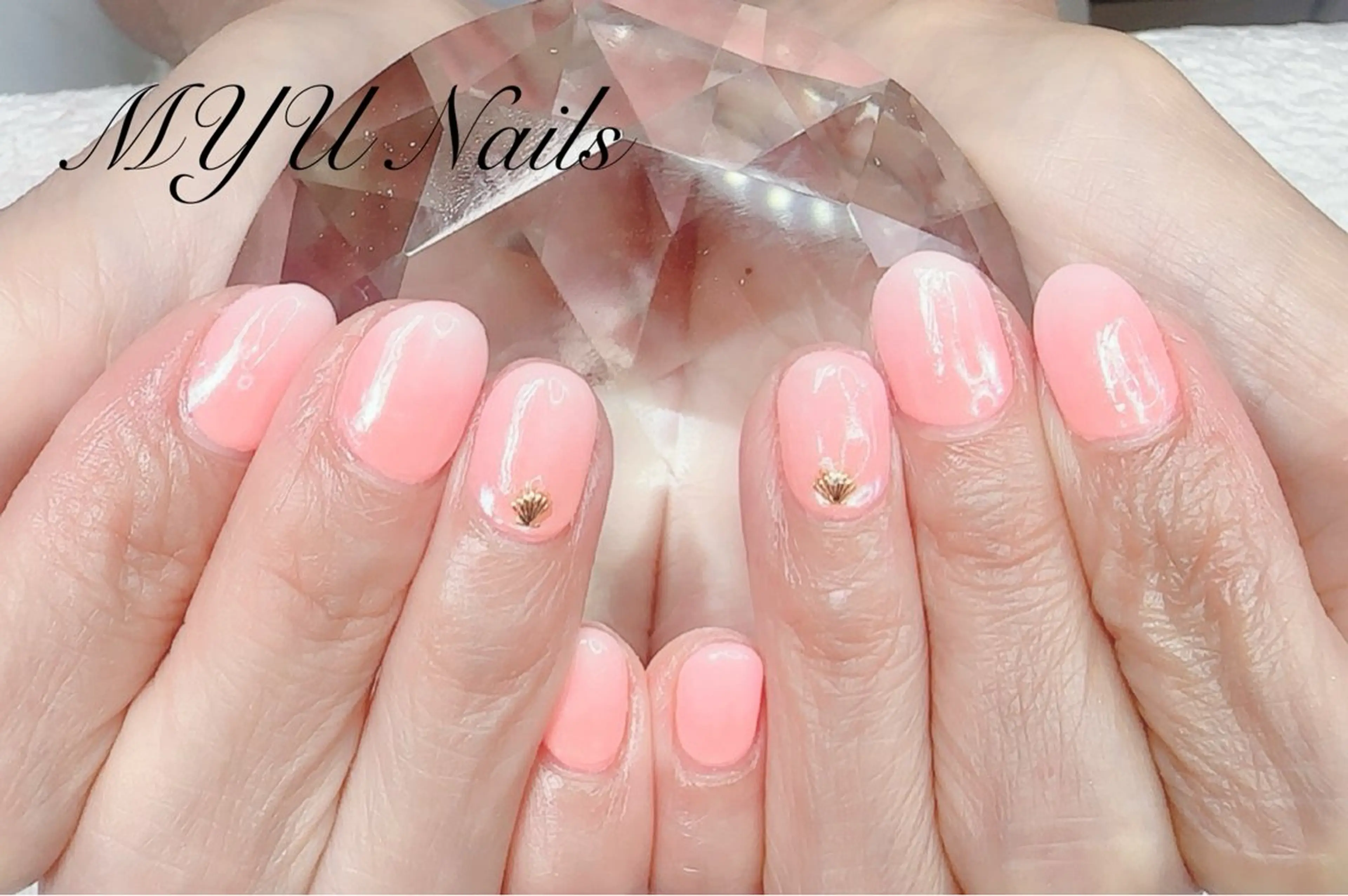 ネイル ジェルネイル 持ち込み パラジェル ハンドネイル ニュアンスネイル🌈 MYU Nailsのネイルデザイン