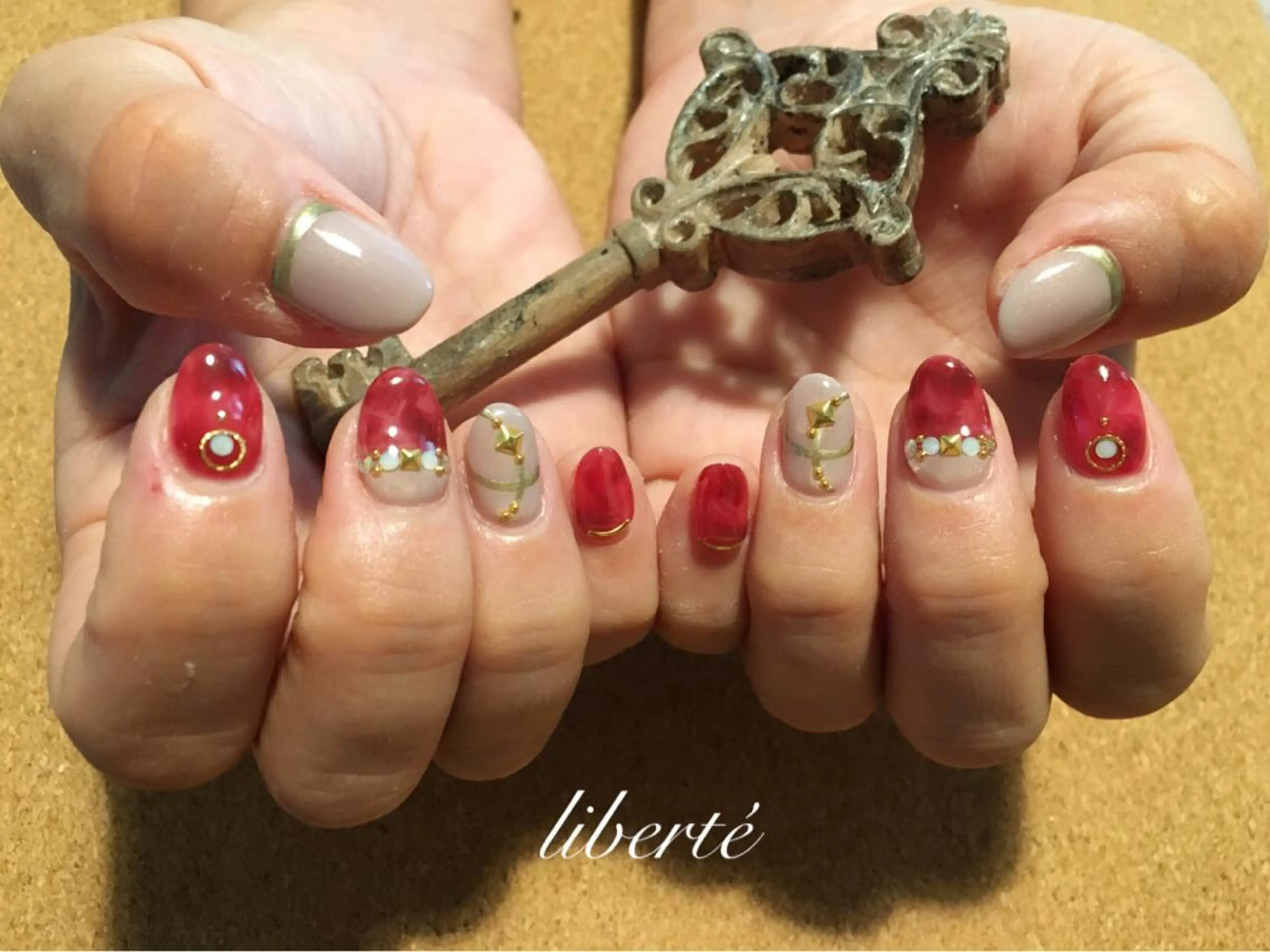 ネイル liberté (リベルテ)のネイルデザイン