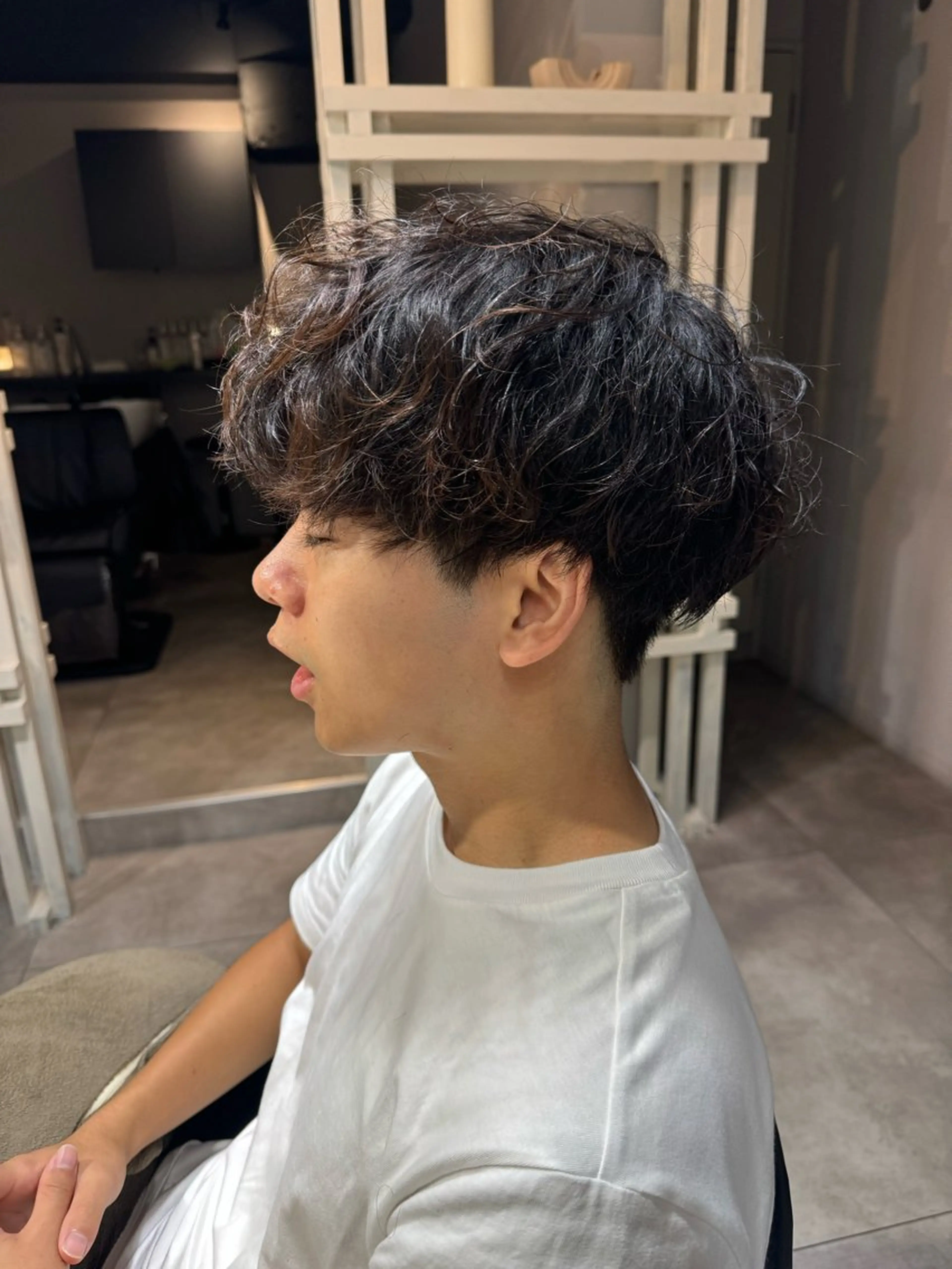 ミディアム メンズ マッシュ カット パーマ トリートメント 似合う髪型が 分からない方へのヘアスタイル