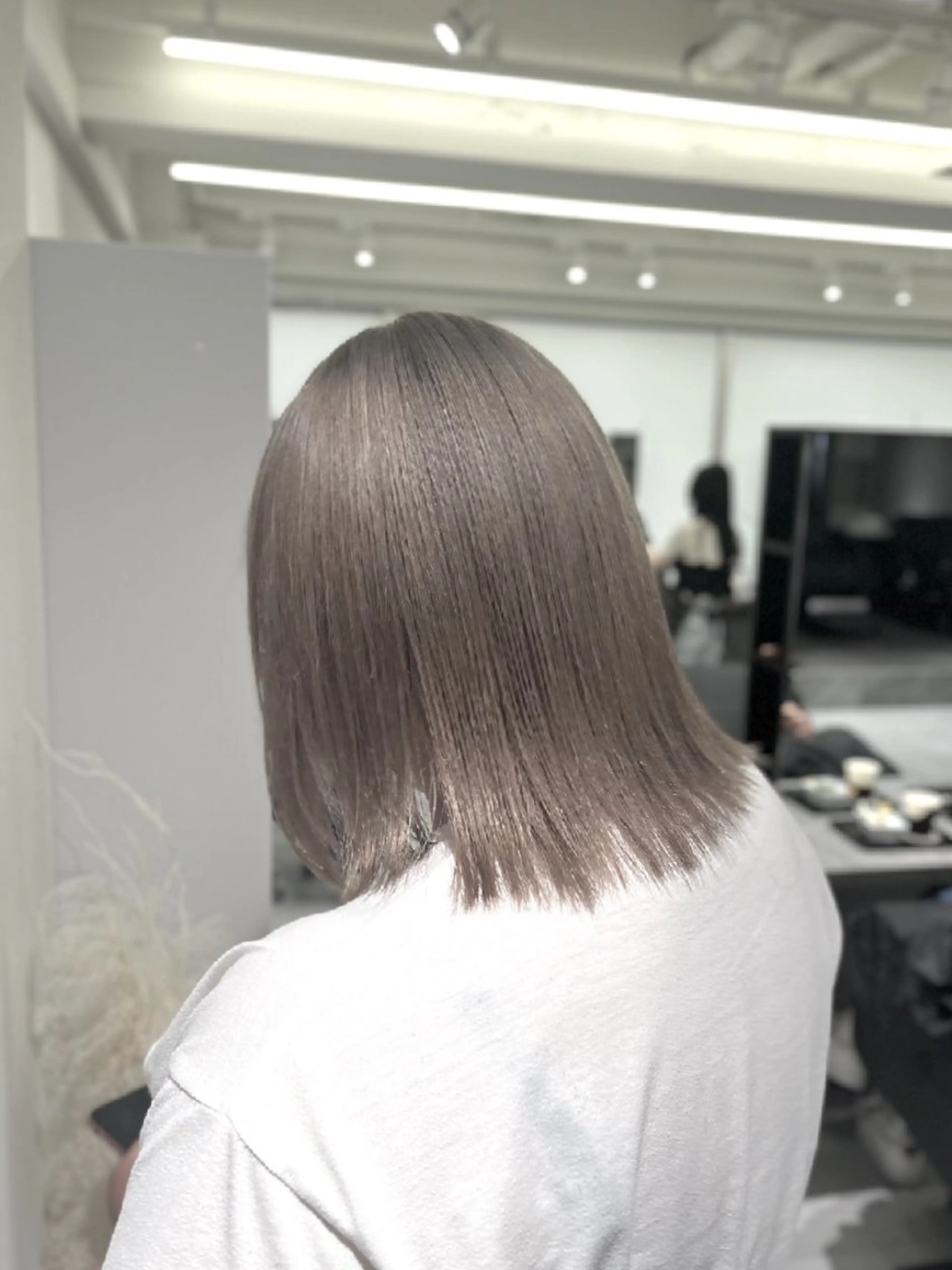 ミディアム ハイライト 髪質改善 韓国風ヘア レイヤーカット piLLon 心斎橋のヘアスタイル