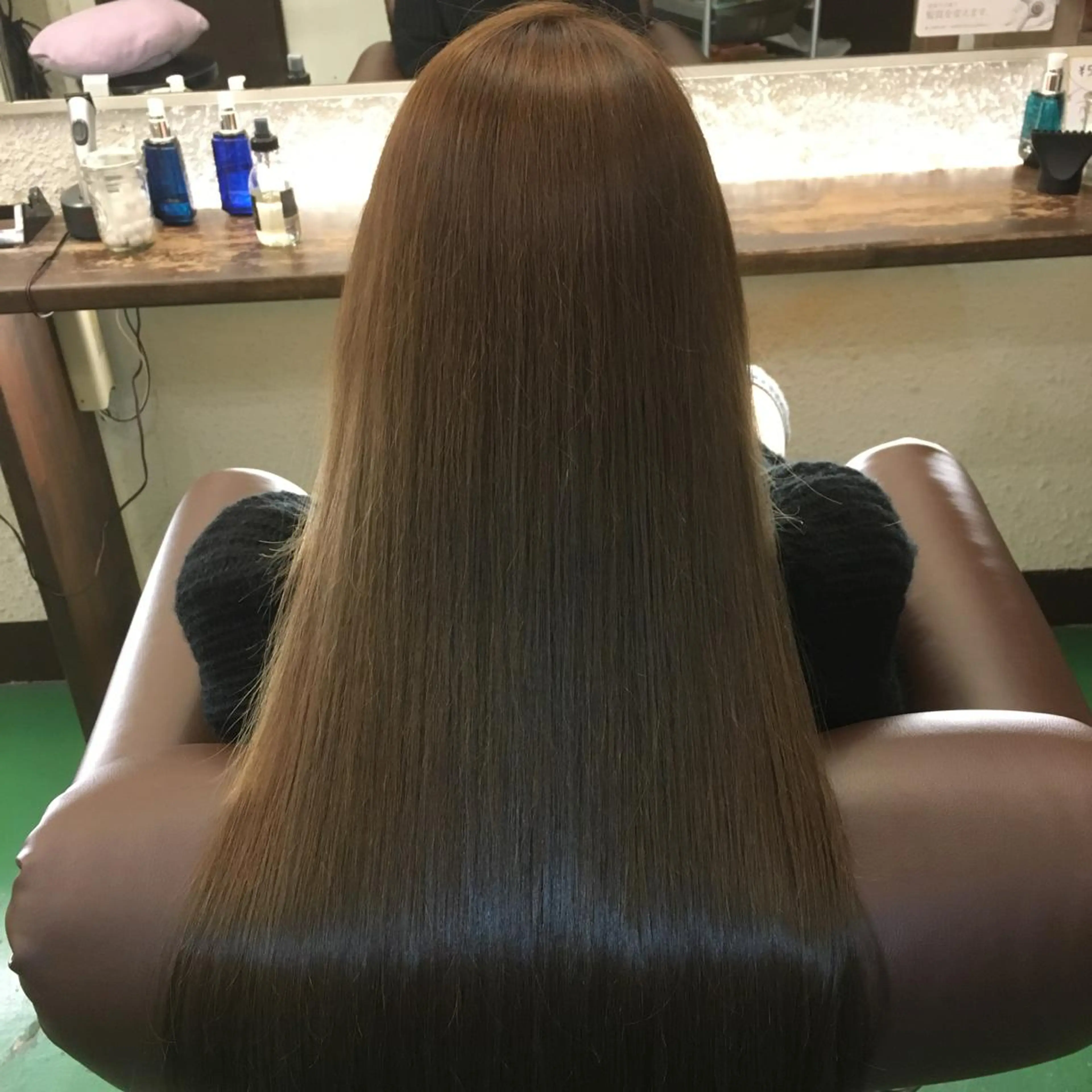 ロング カラー 髪質改善 トリートメント メンズ眉毛ITSUK Iメンズ専門　新宿の眉毛・アイブロウイメージ