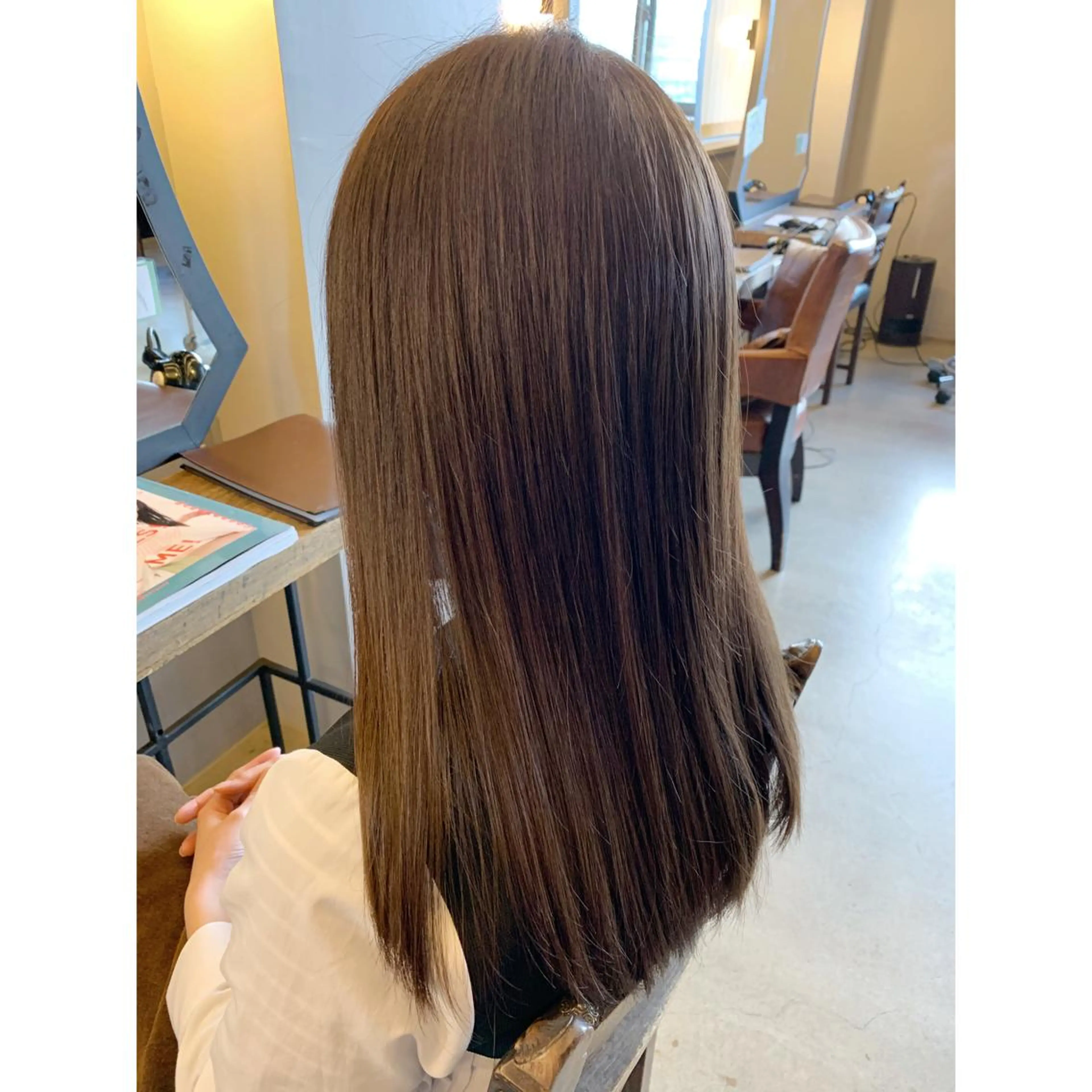 ロング カラー ベージュカラー 透明感カラー カット ヘアカラー 佐藤 美紅のヘアスタイル