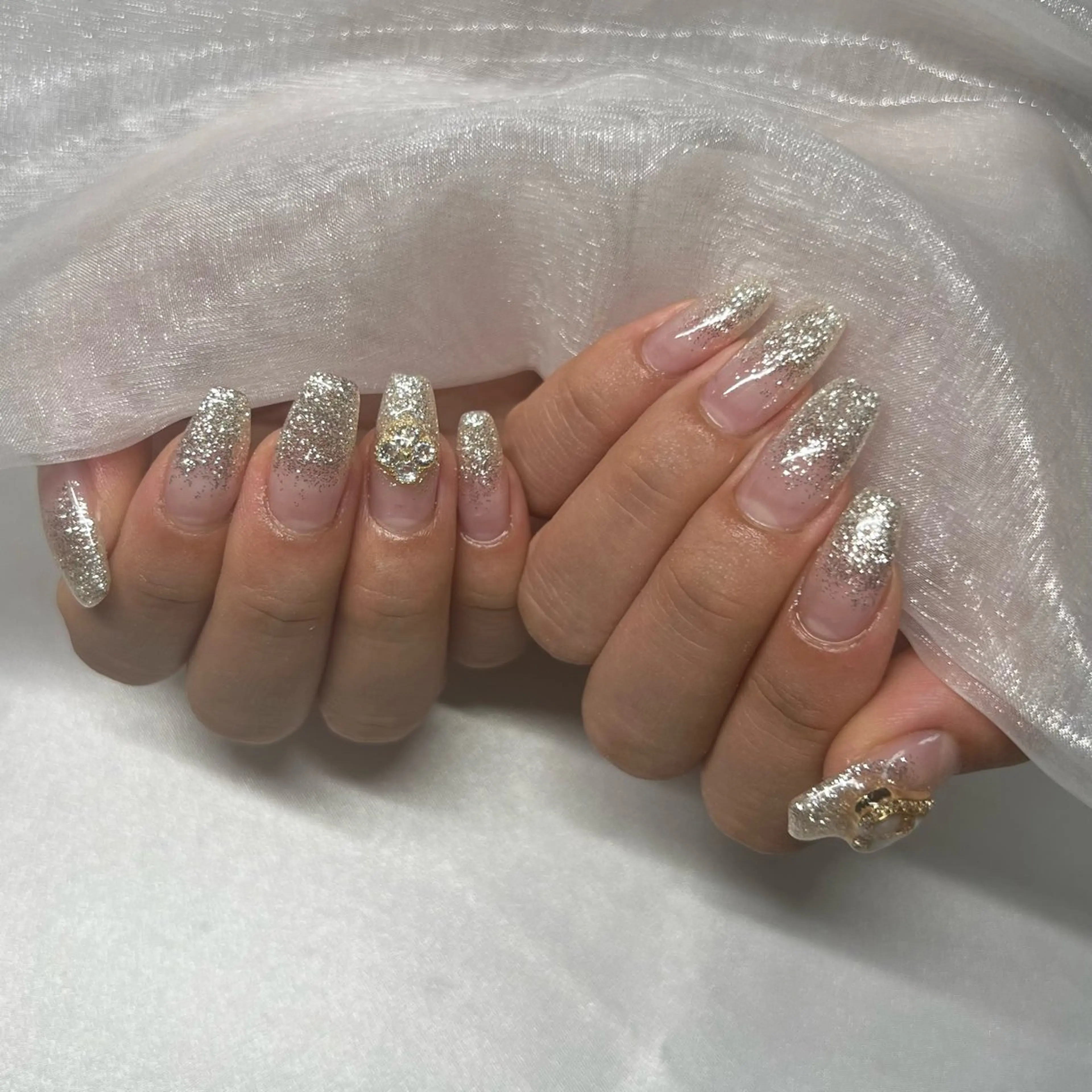 ネイル ジェルネイル 韓国ネイル ラメ(グリッター) マグネットネイル ミラーネイル ハンドネイル -nail salon-Reward所属・nail salon Rewardのネイルデザイン