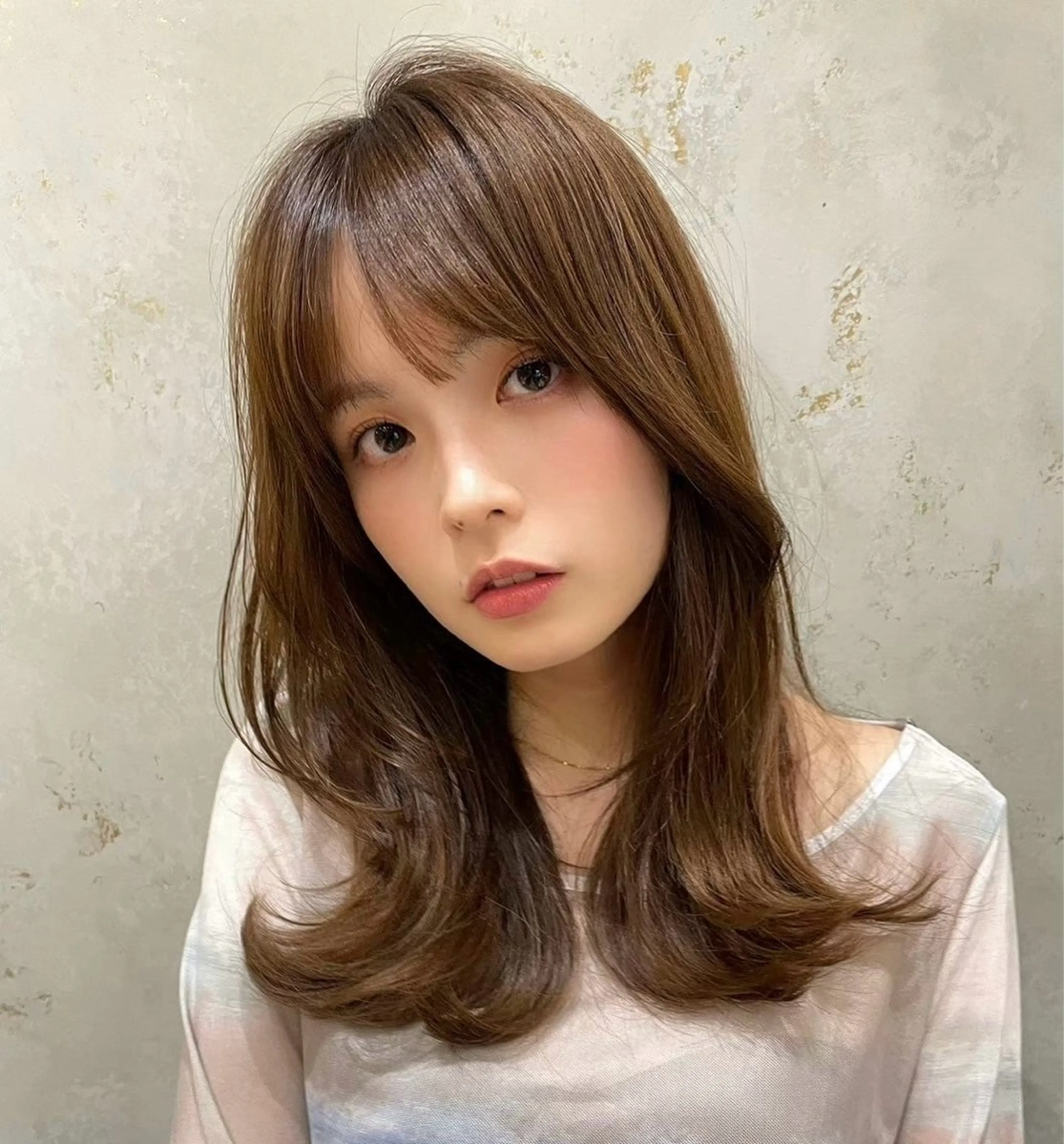 ロング くびれヘア 顔まわりレイヤー ヨシンモリ 韓国風ヘア レイヤーカット 🎀透明感カラー shizuka🎀のヘアスタイル