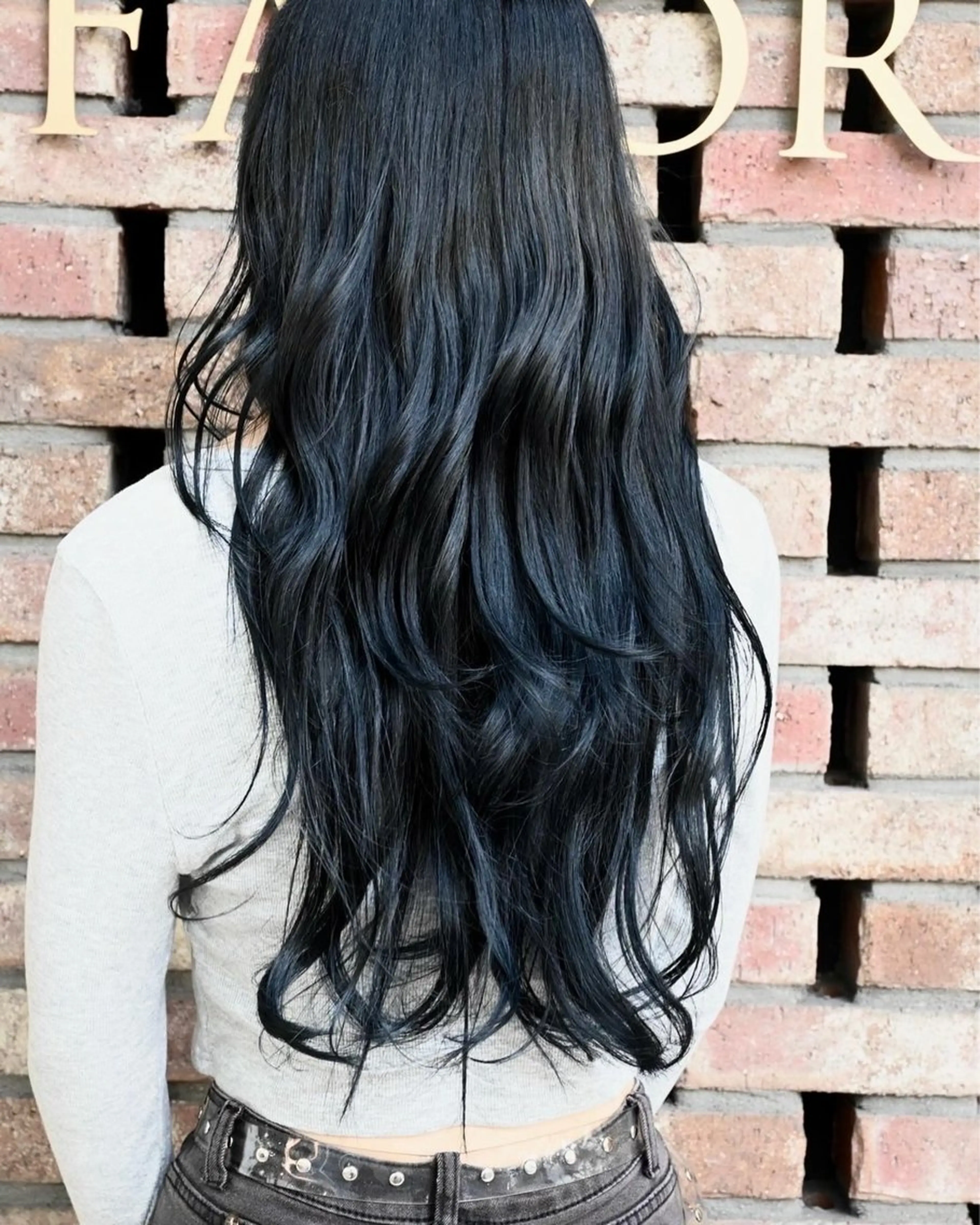 セミロング カラー 古賀 相己のヘアスタイル