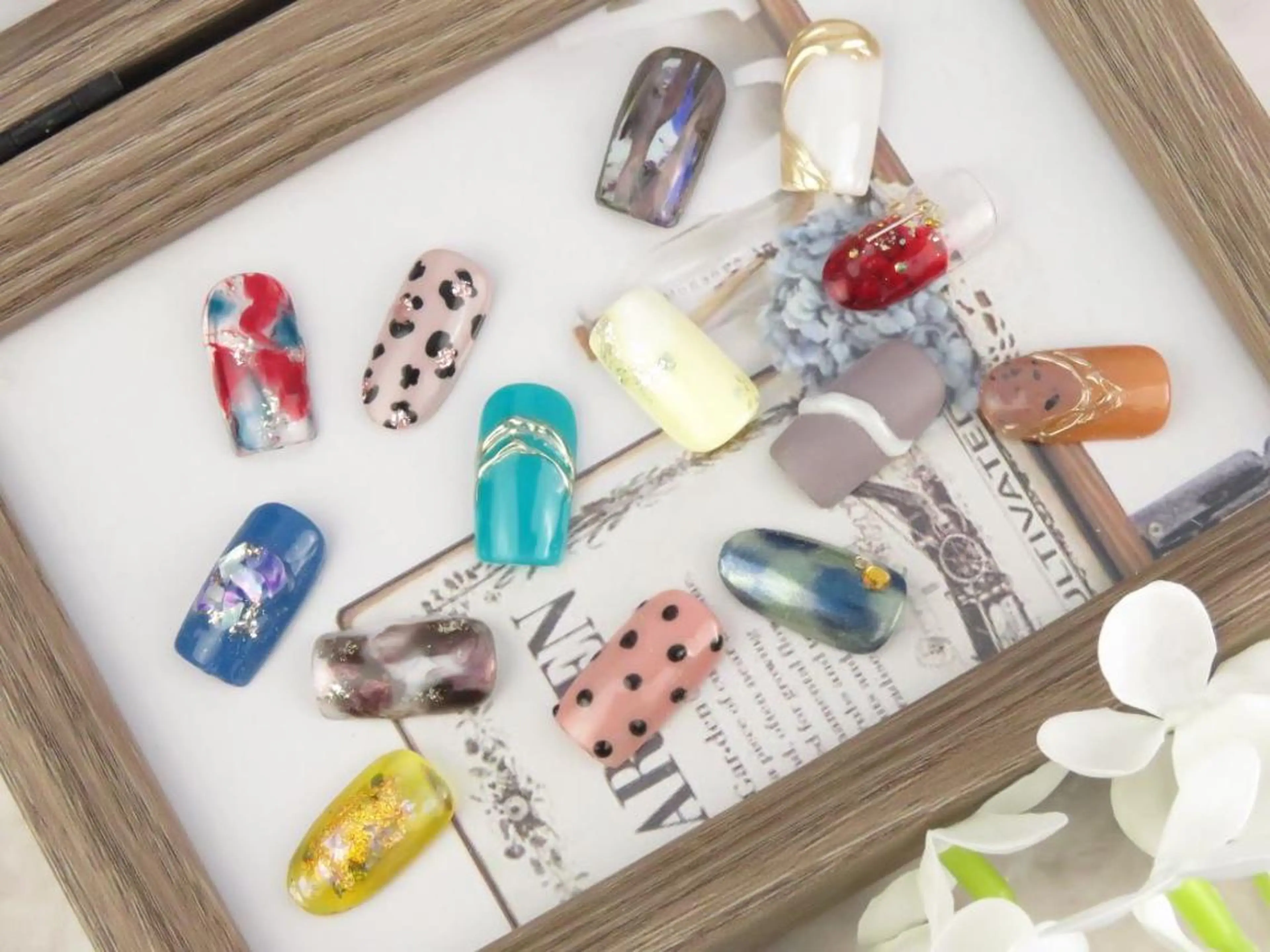 ネイル 長谷川 奈緒美のネイルデザイン