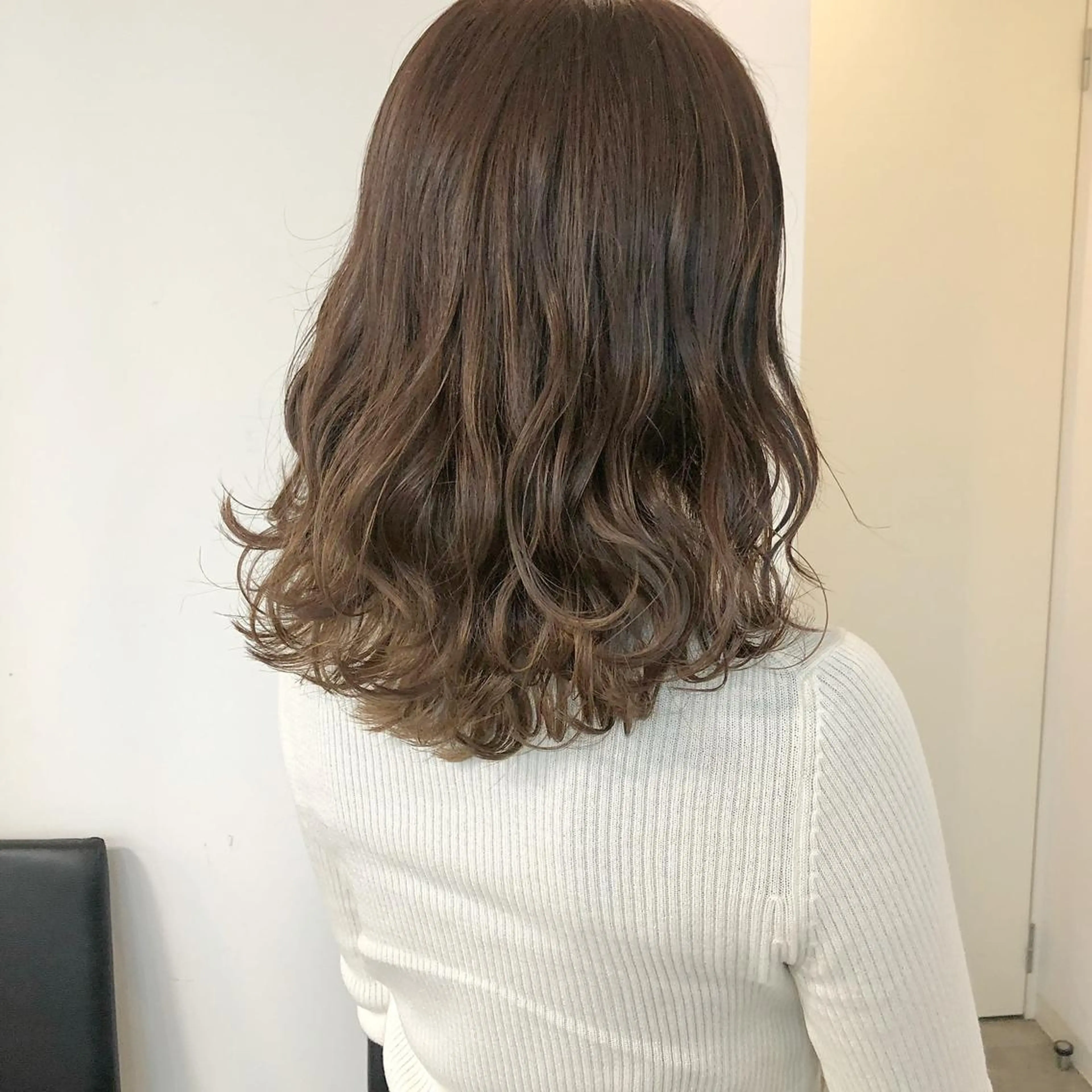 セミロング カラー ヘアアレンジ インナーカラー 榎園 由美のヘアスタイル