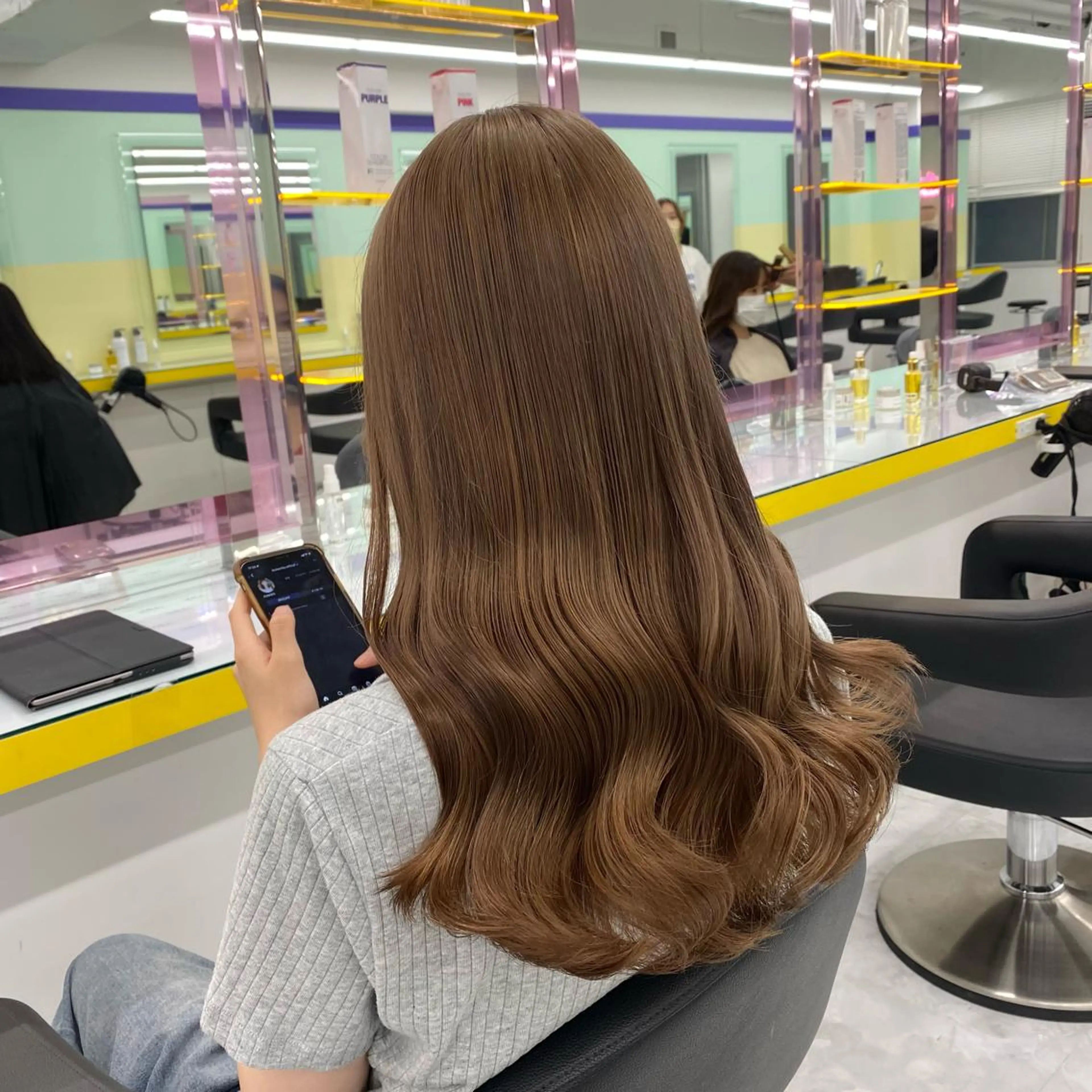 セミロング カラー ヘアアレンジ mai🍑暖色カラー /レイヤー💖のヘアスタイル