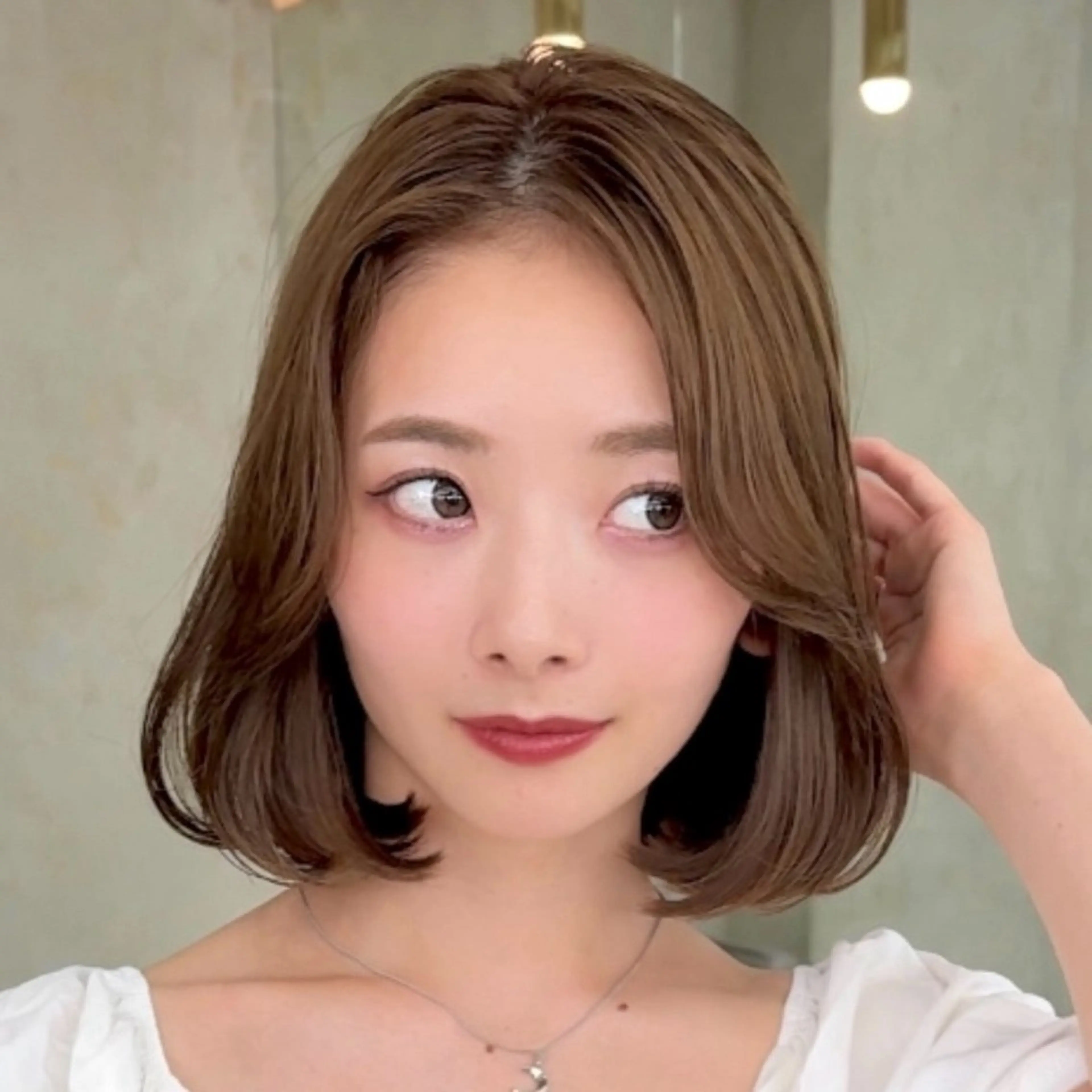 ショート カラー カット ヘアカラー トリートメント 莉乃/縮毛矯正/髪質 改善/艶カラーのヘアスタイル