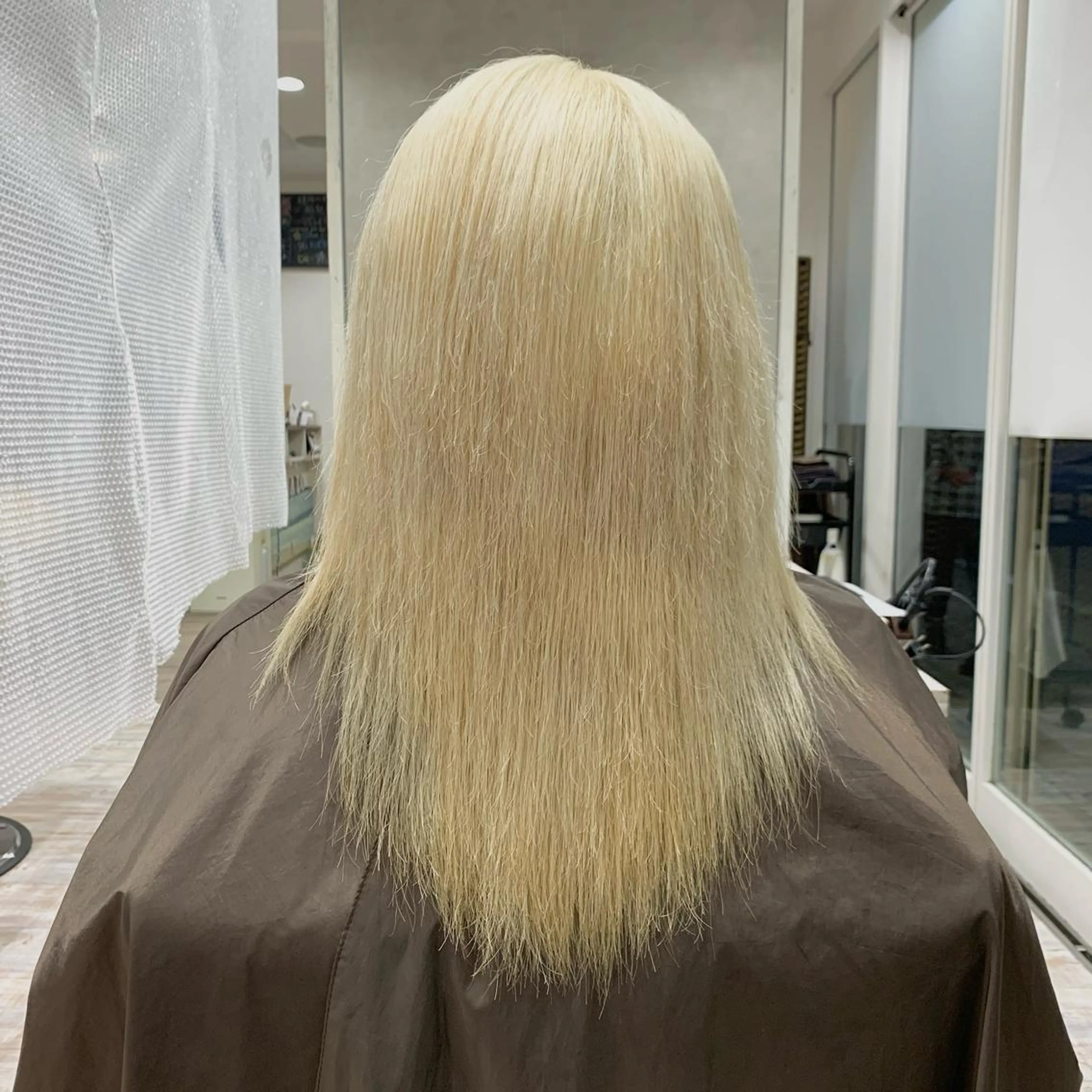 セミロング ヘアカラー 中田 サヤカのヘアスタイル