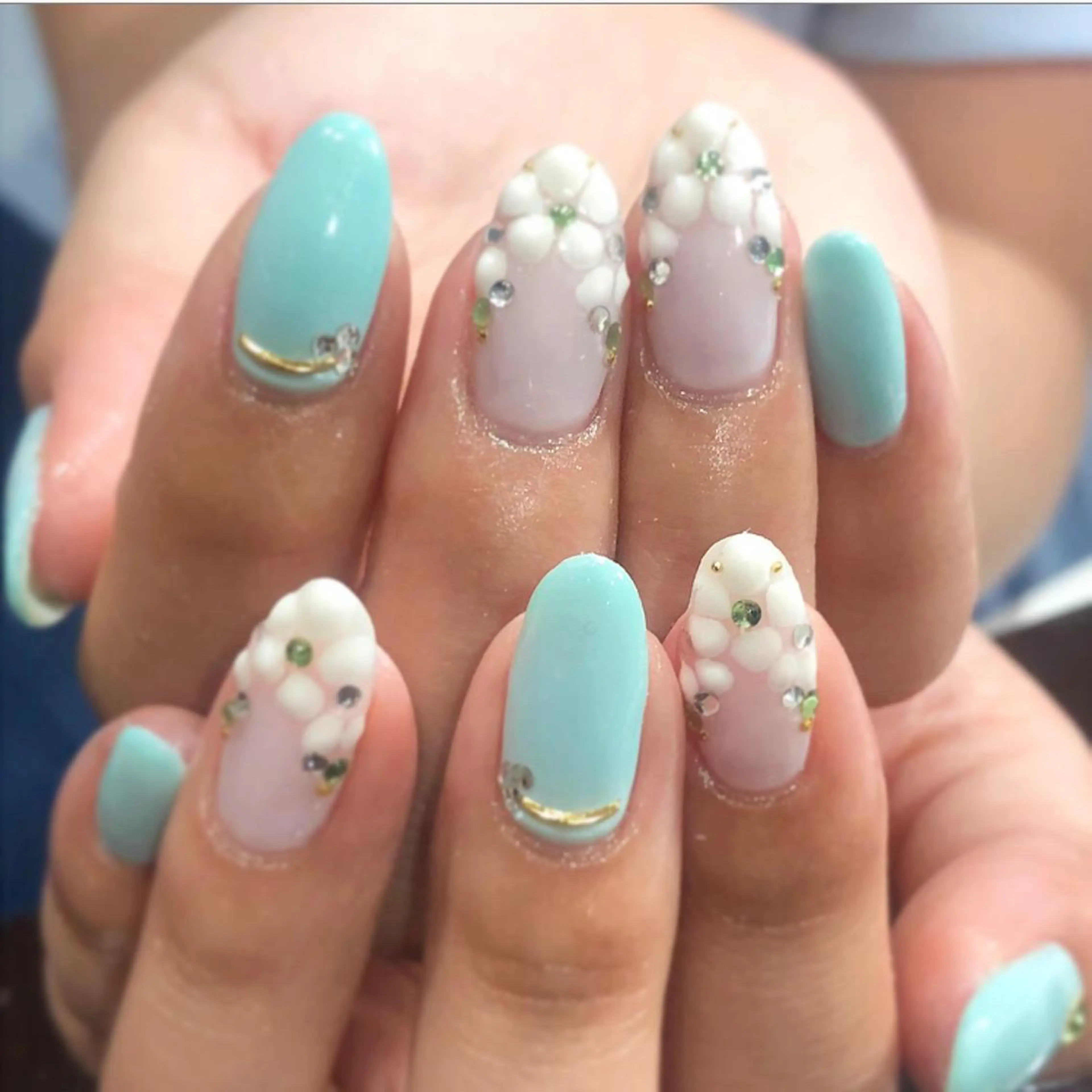 ネイル Nest 三田のマツエク・マツパデザイン