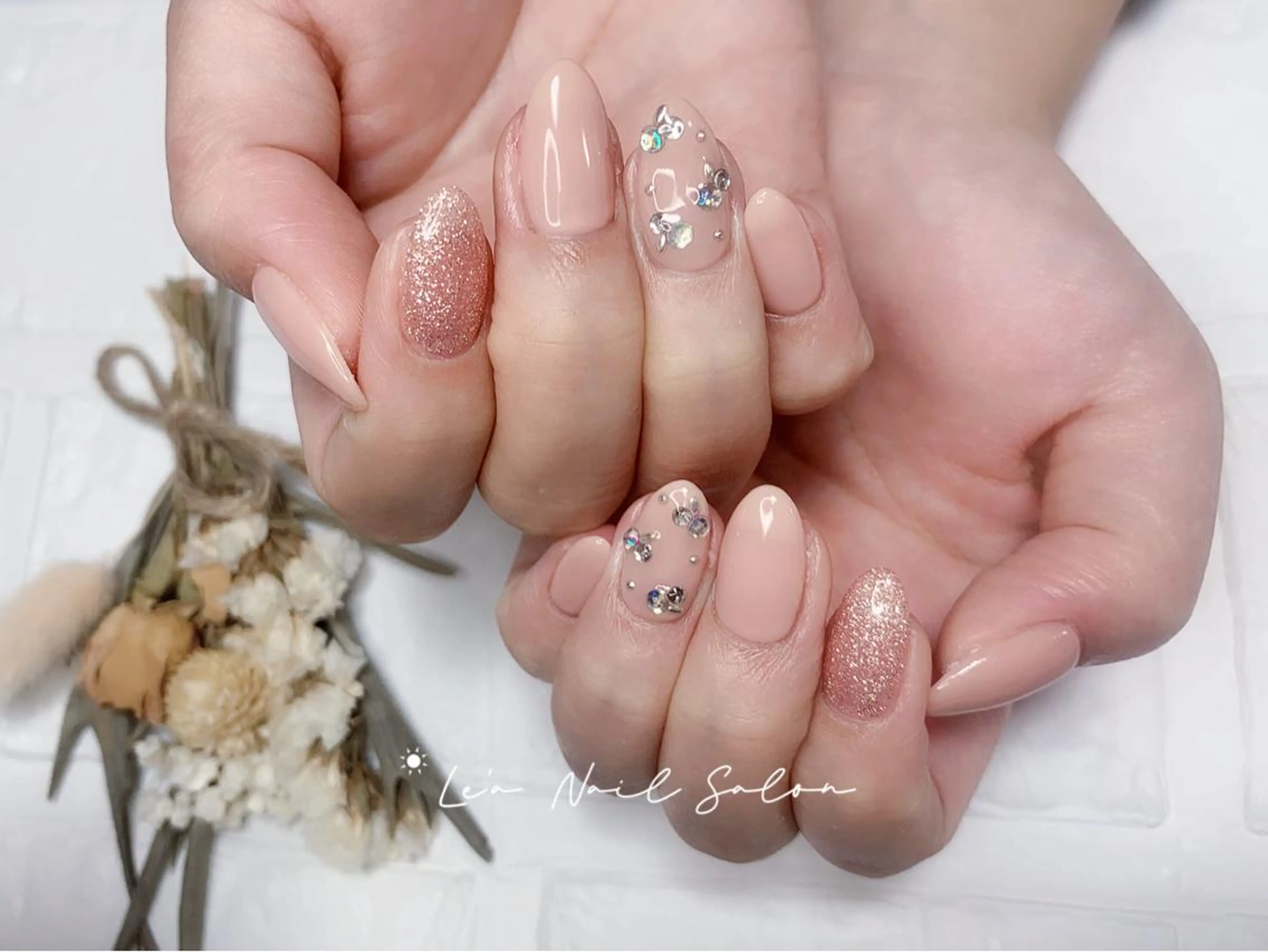 ショート カラー ネイル Le’a NailSalonのネイルデザイン