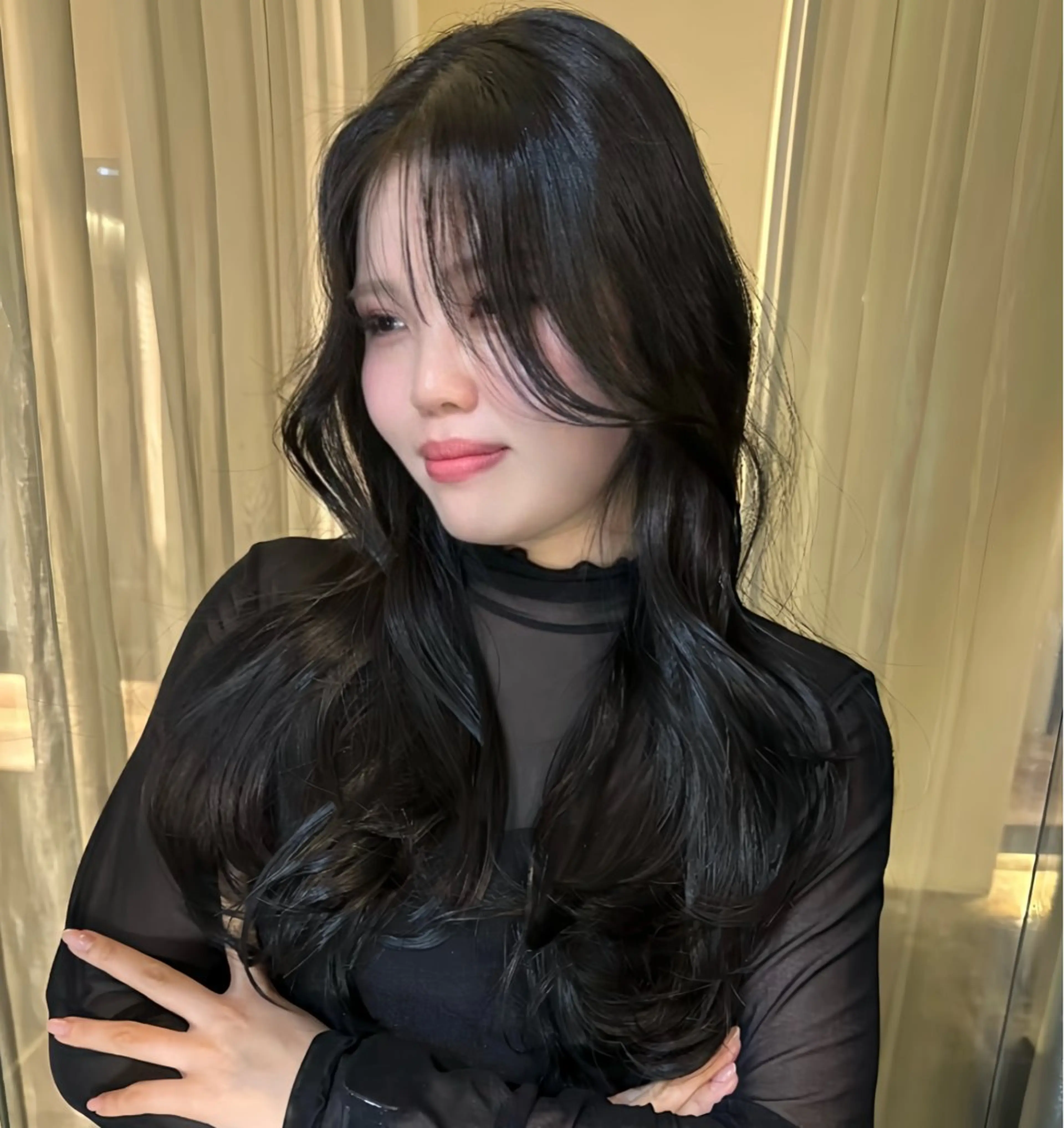 ロング カラー アッシュ アッシュグレー アッシュグレージュ ベージュカラー ブリーチ カット ヘアカラー トリートメント 《ブリーチなし》 ベージュ/あゆむのヘアスタイル