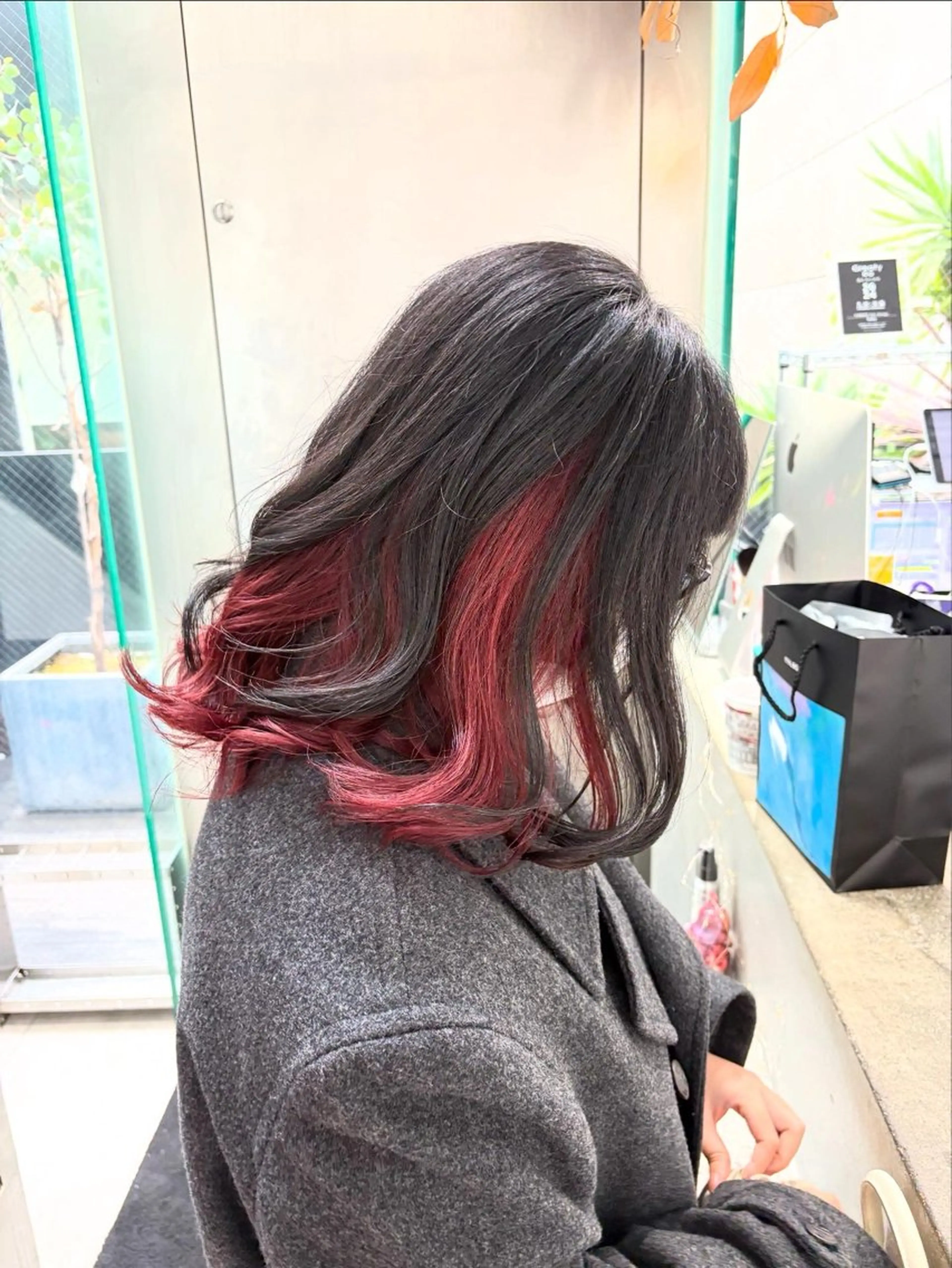 ロング カラー ブリーチ ダブルカラー レッドカラー ヘアカラー トリートメント インナーカラー/天神 ブリーチ/吉田のヘアスタイル