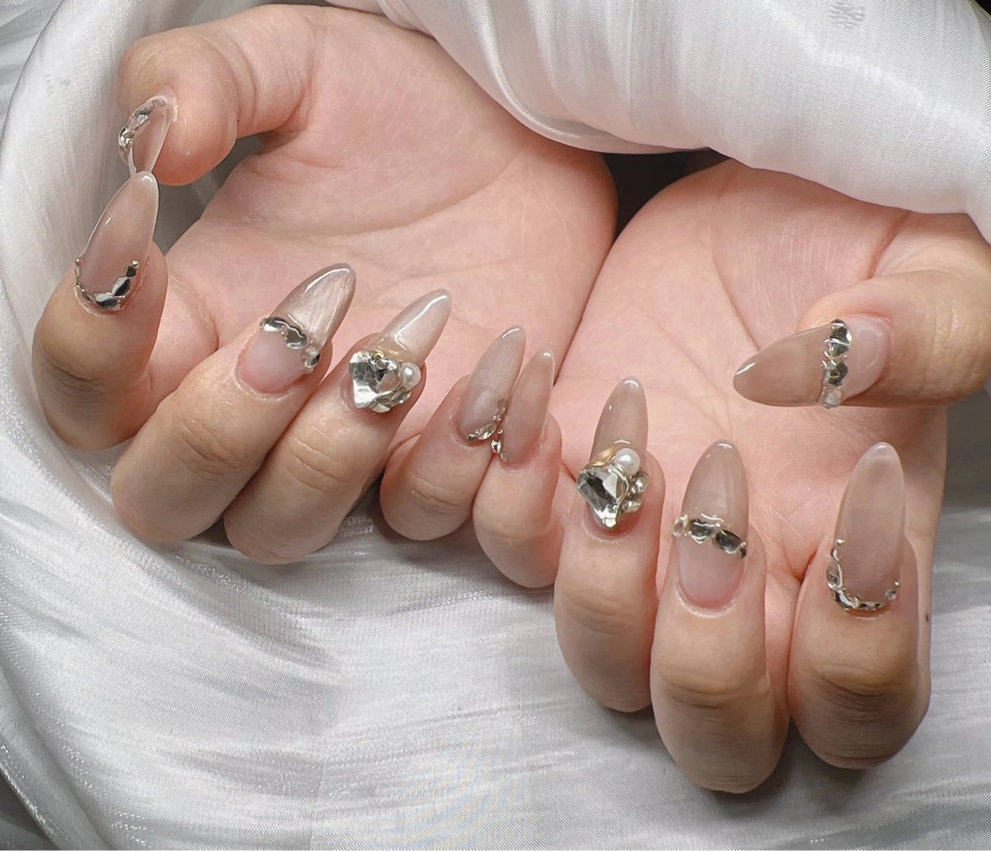 ネイル ハンドネイル Lee Nailsのネイルデザイン