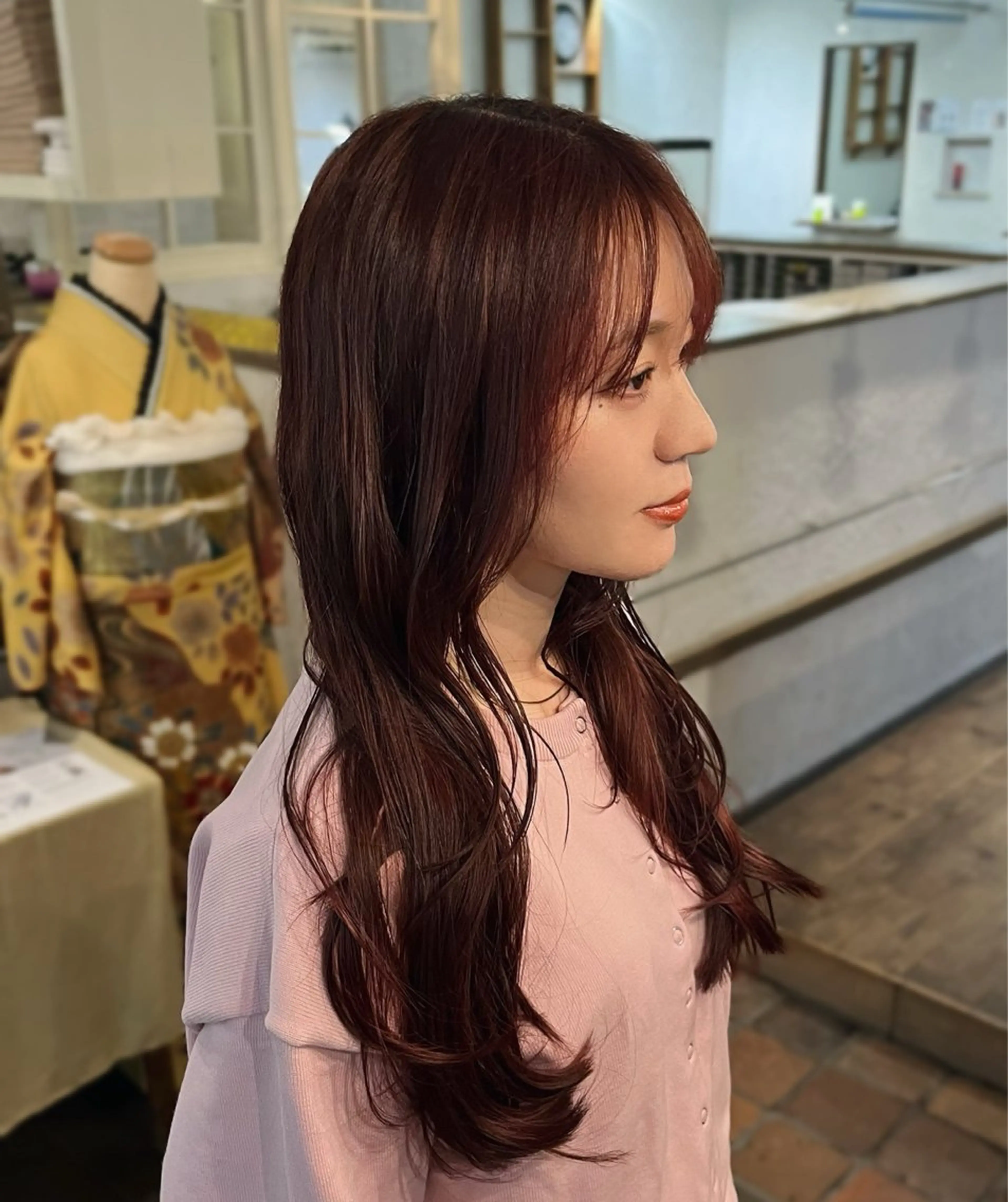 ロング デート 顔周りカット レイヤーカット ロング 小顔カット カット ヘアカラー 中宗 哲平のヘアスタイル