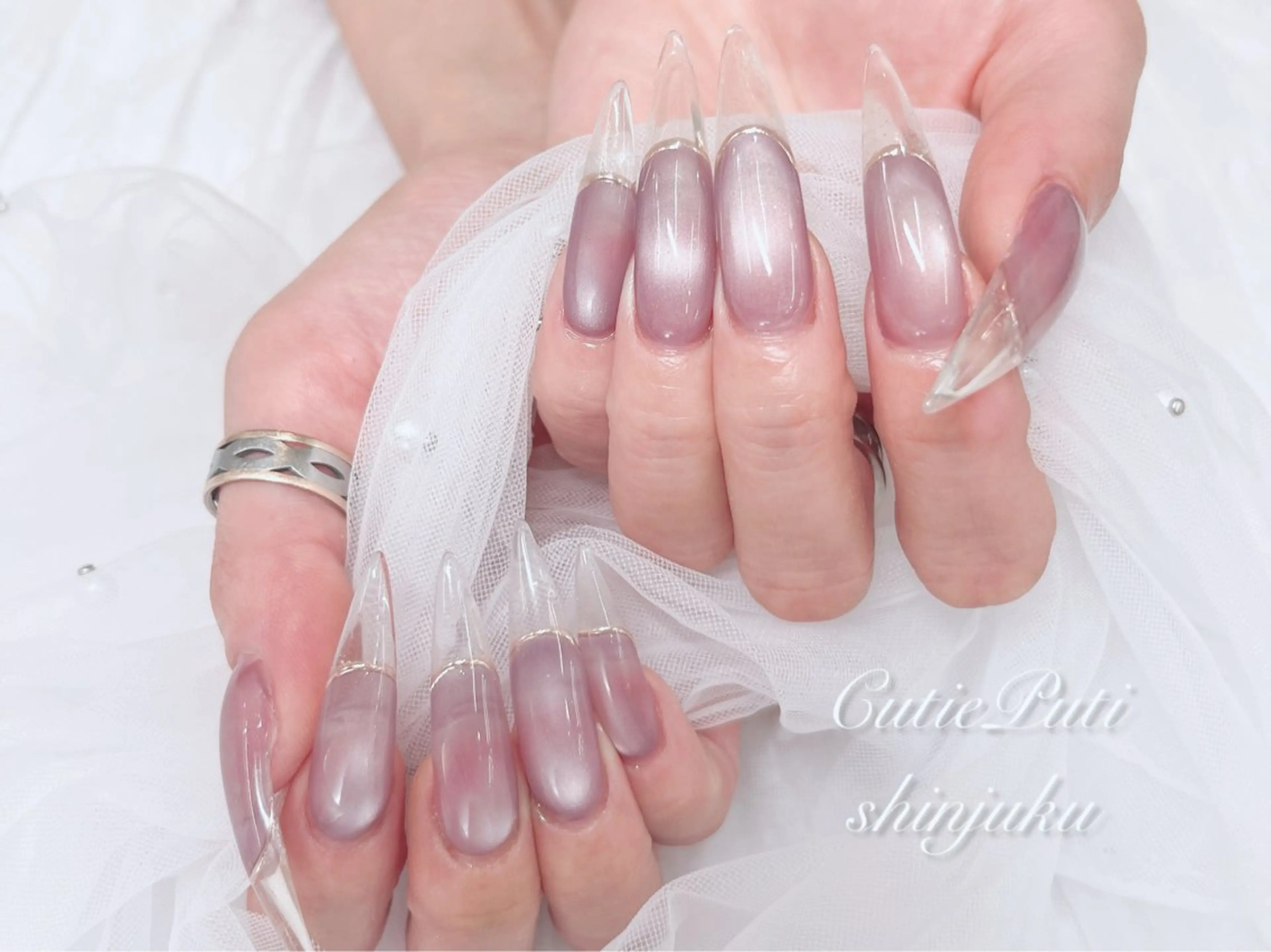 【初回ジェルオフ無料】長さ出し付き☆ちゅるりんクリアフレンチ☆ オフ無しの写真