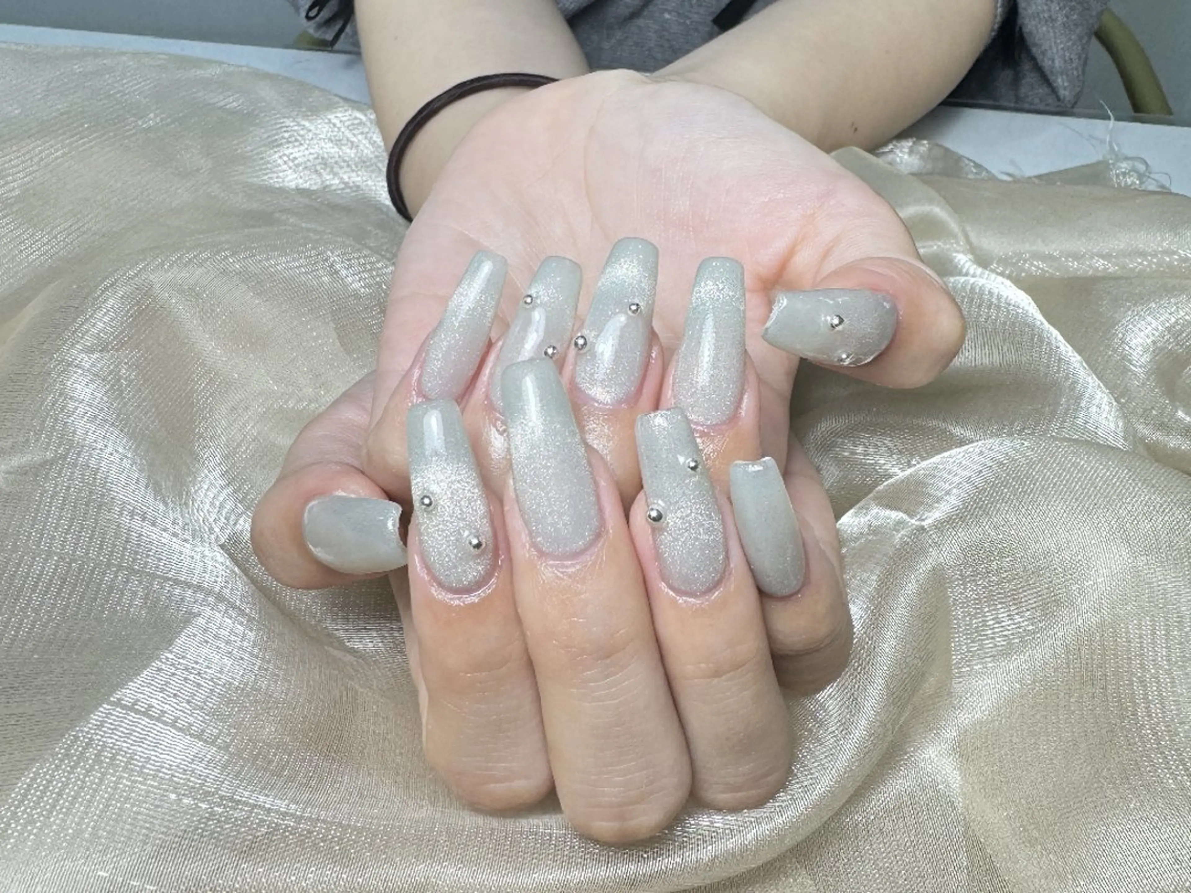 ネイル 長さ出し フレンチネイル マグネットネイル ハンドネイル UM Nail Salonのネイルデザイン