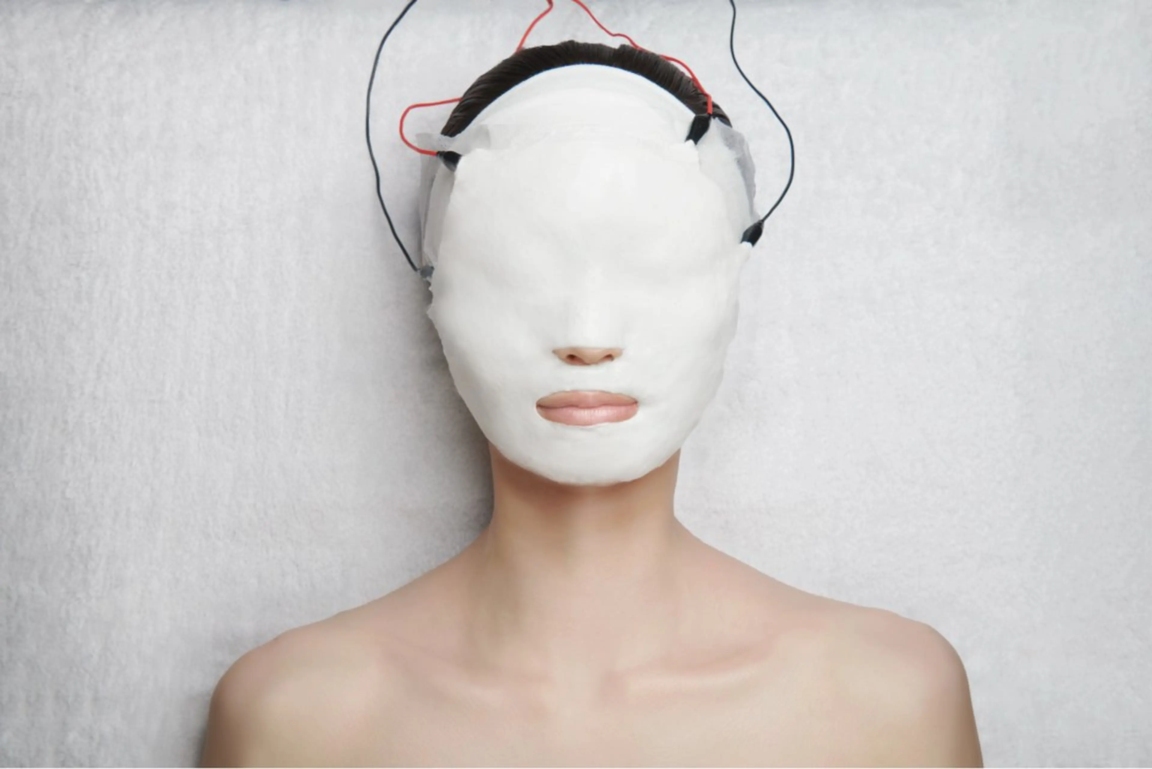 【シミシワ緩和・たるみ予防に】エンビロンクール(ビタミン導入)の写真