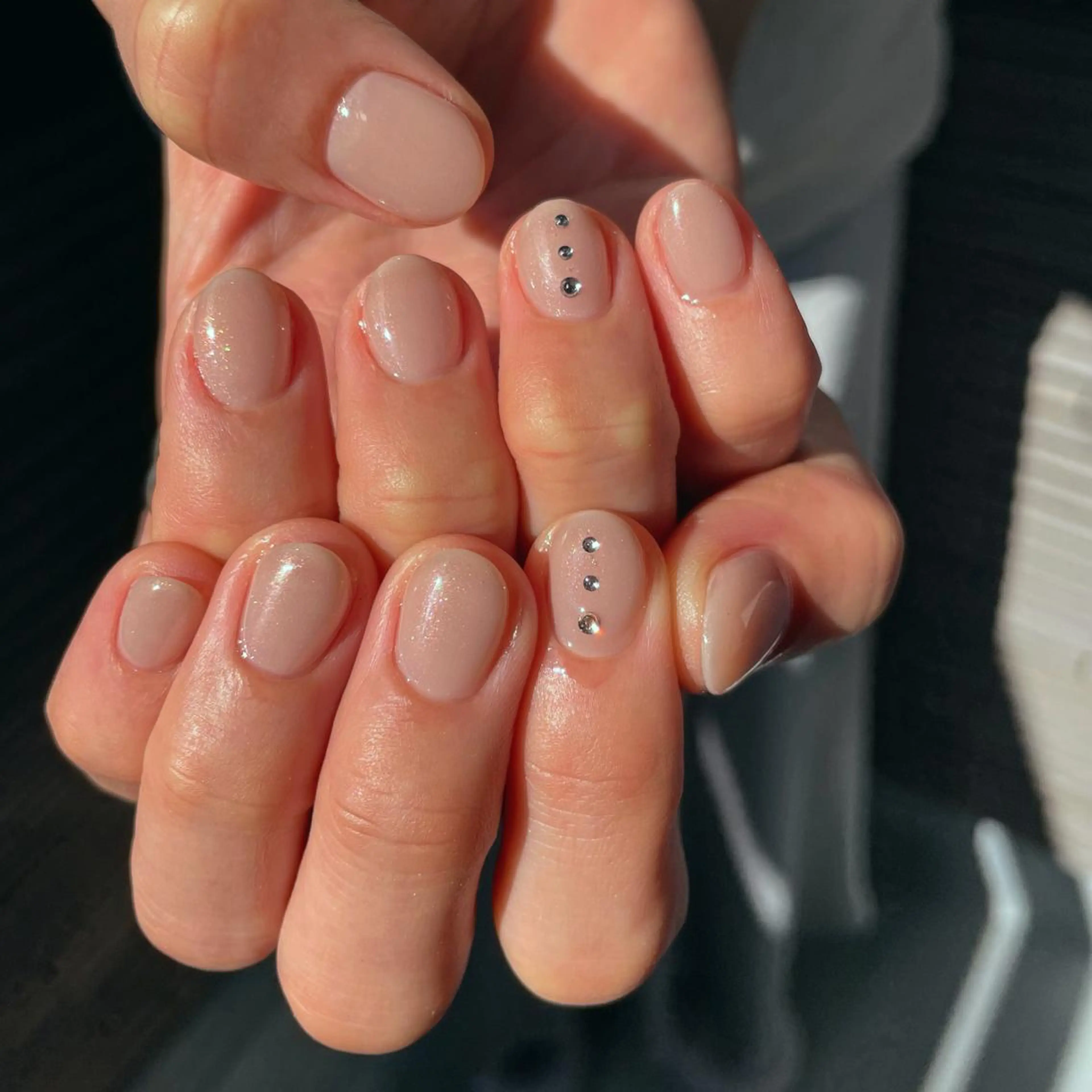 ショート ネイル ワンカラーネイル ストーンネイル YUNA FUKUDAのネイルデザイン