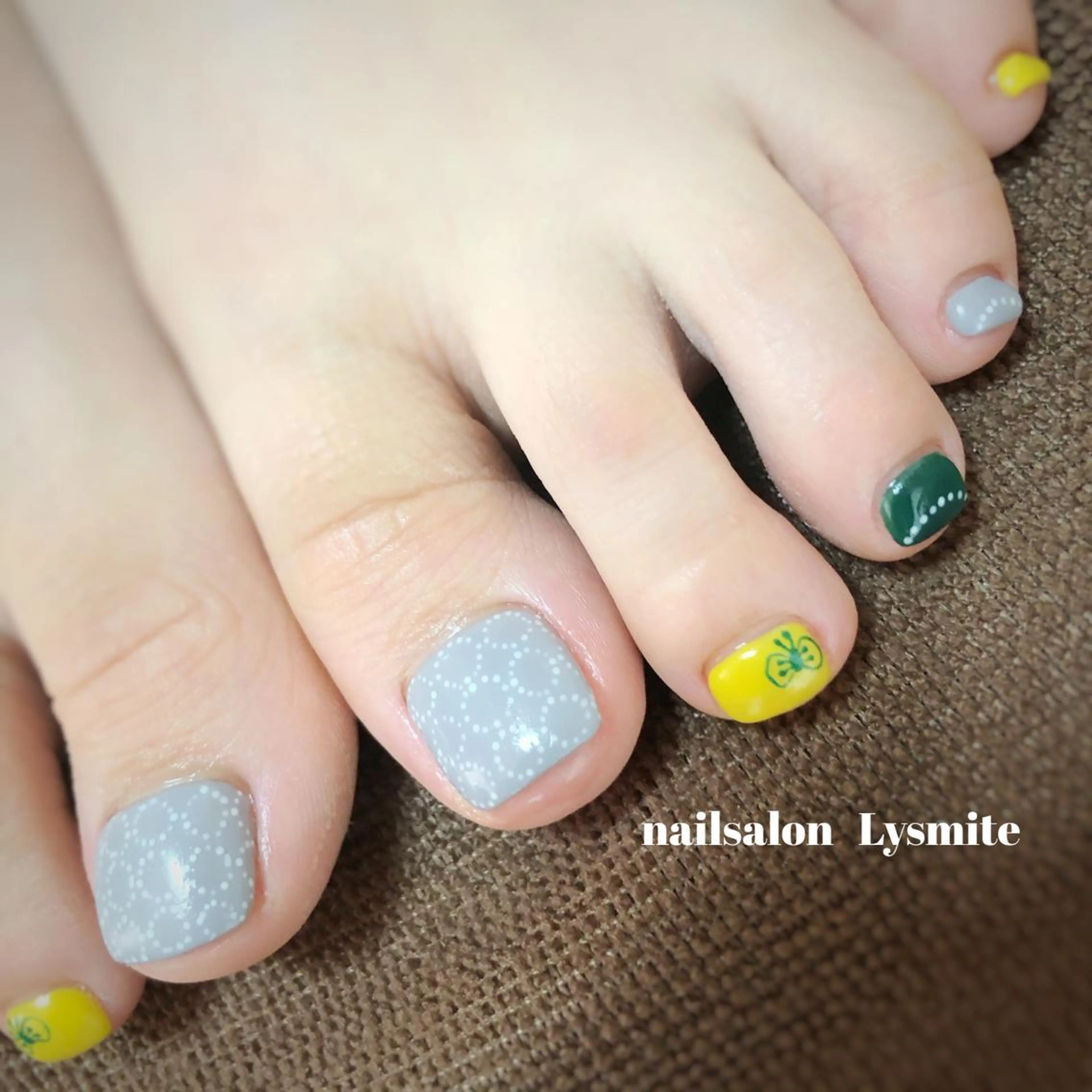 ネイル フットネイル 岩本 美香のネイルデザイン