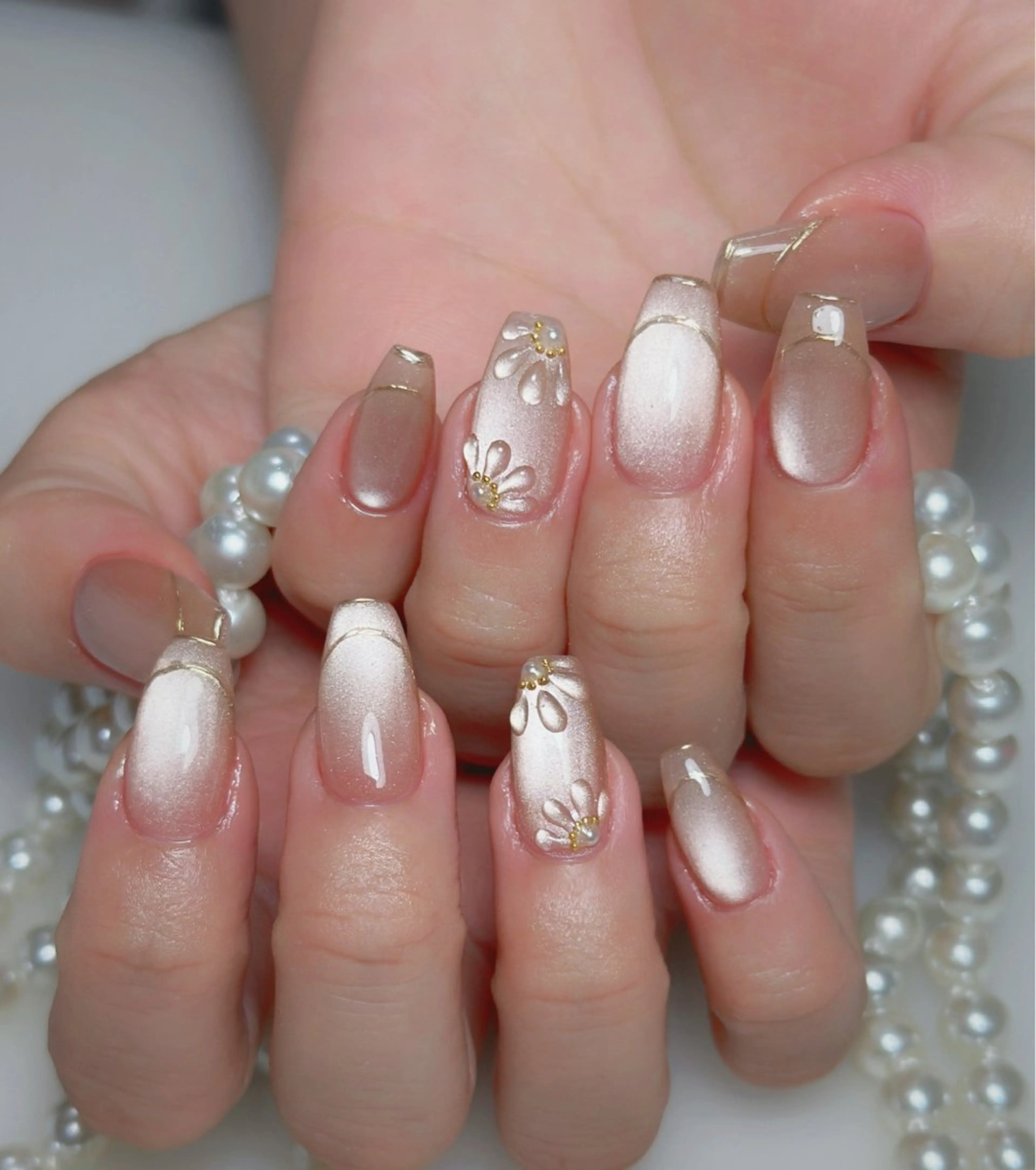 ネイル オーロラネイル 長さ出し フットネイル 韓国ネイル ラメ(グリッター) 👍thumbs up nail👍のネイルデザイン