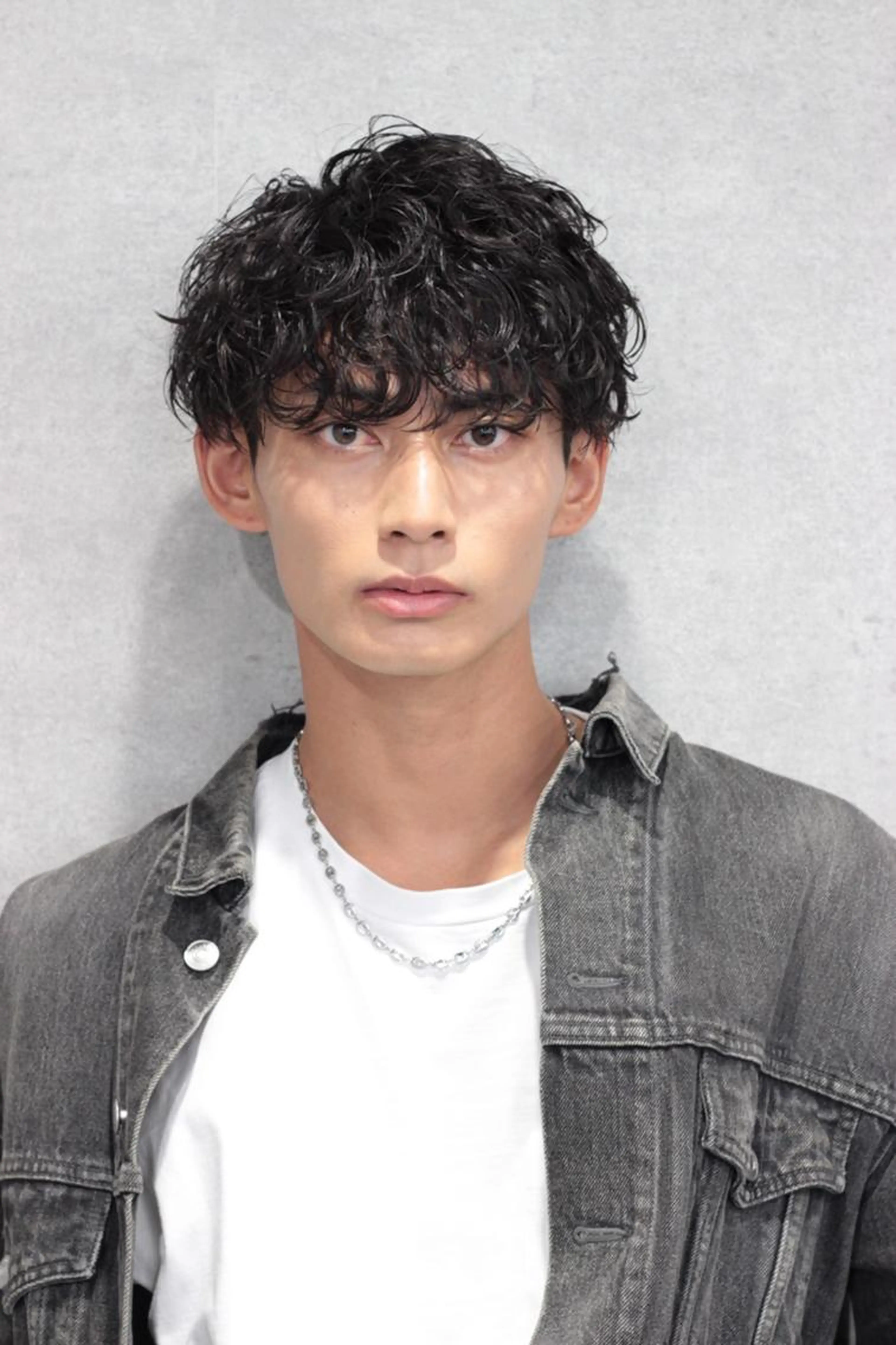 🔴学割U24🔴カット➕パーマ➕スタイリング(➕眉カット別途1100円で可)の写真