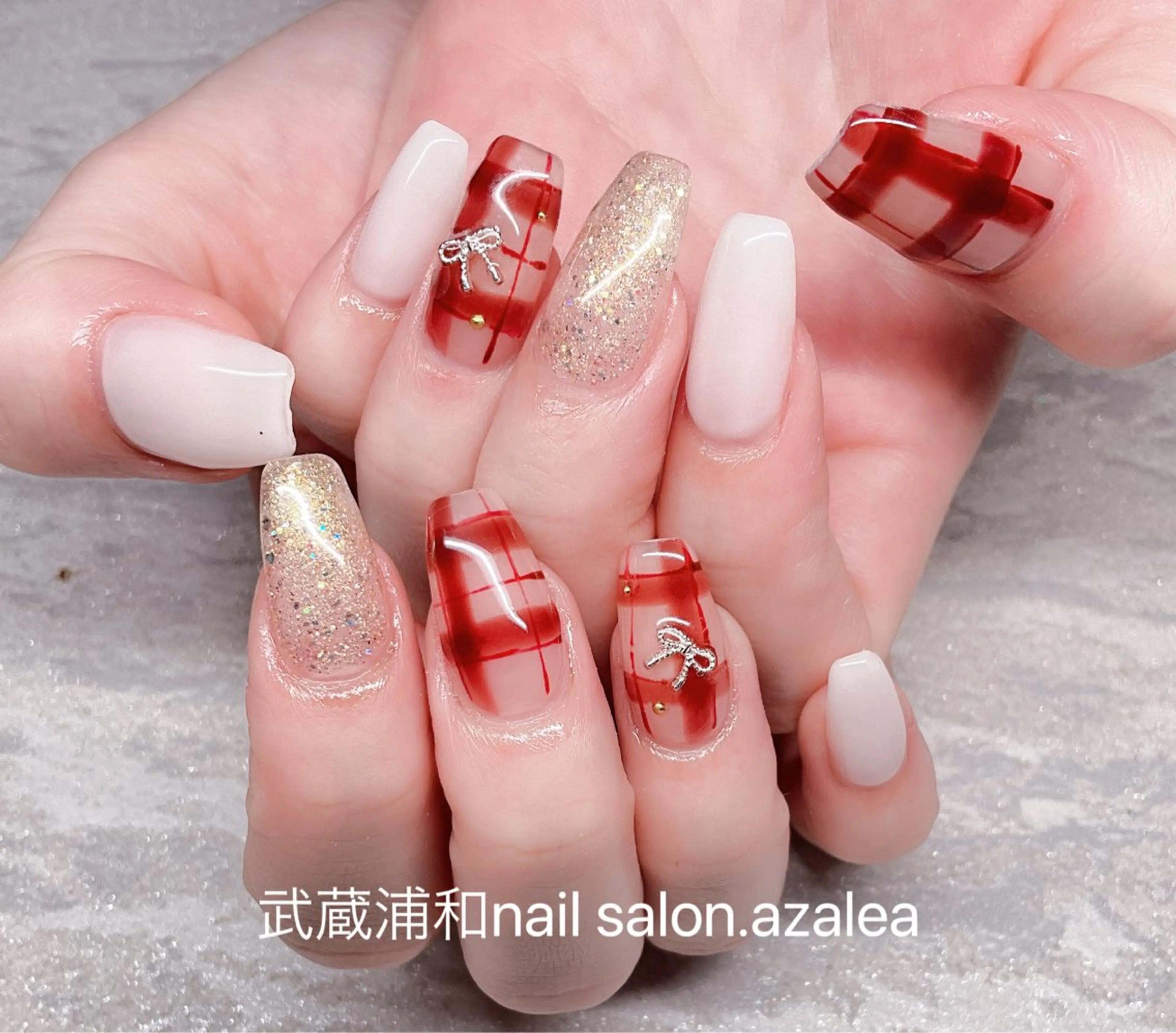 ネイル ハンドネイル R inのネイルデザイン