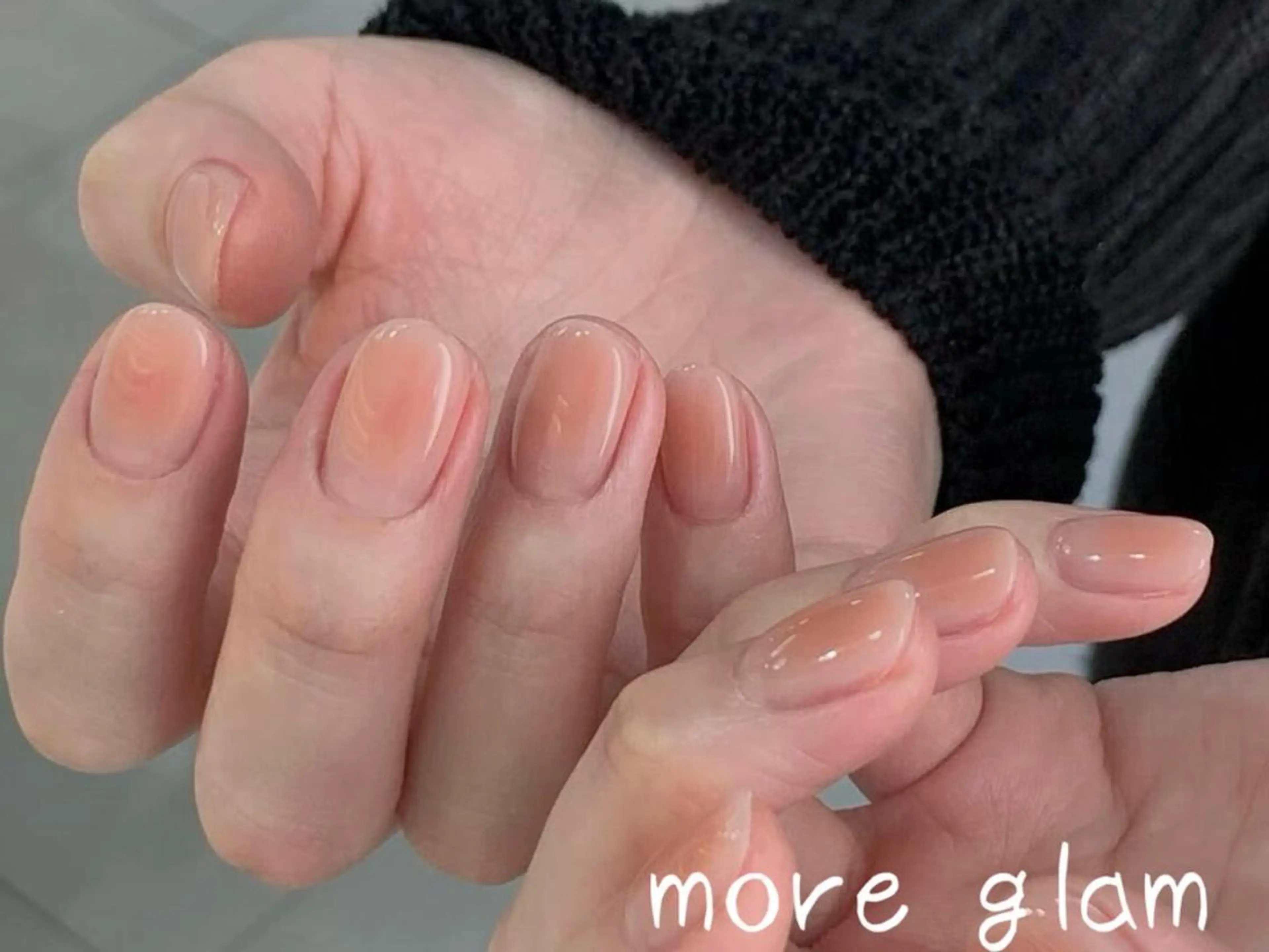 ネイル 長さ出し フットネイル フレンチネイル ジェルネイル ガラスフレンチ More Glam 池袋東口店のネイルデザイン