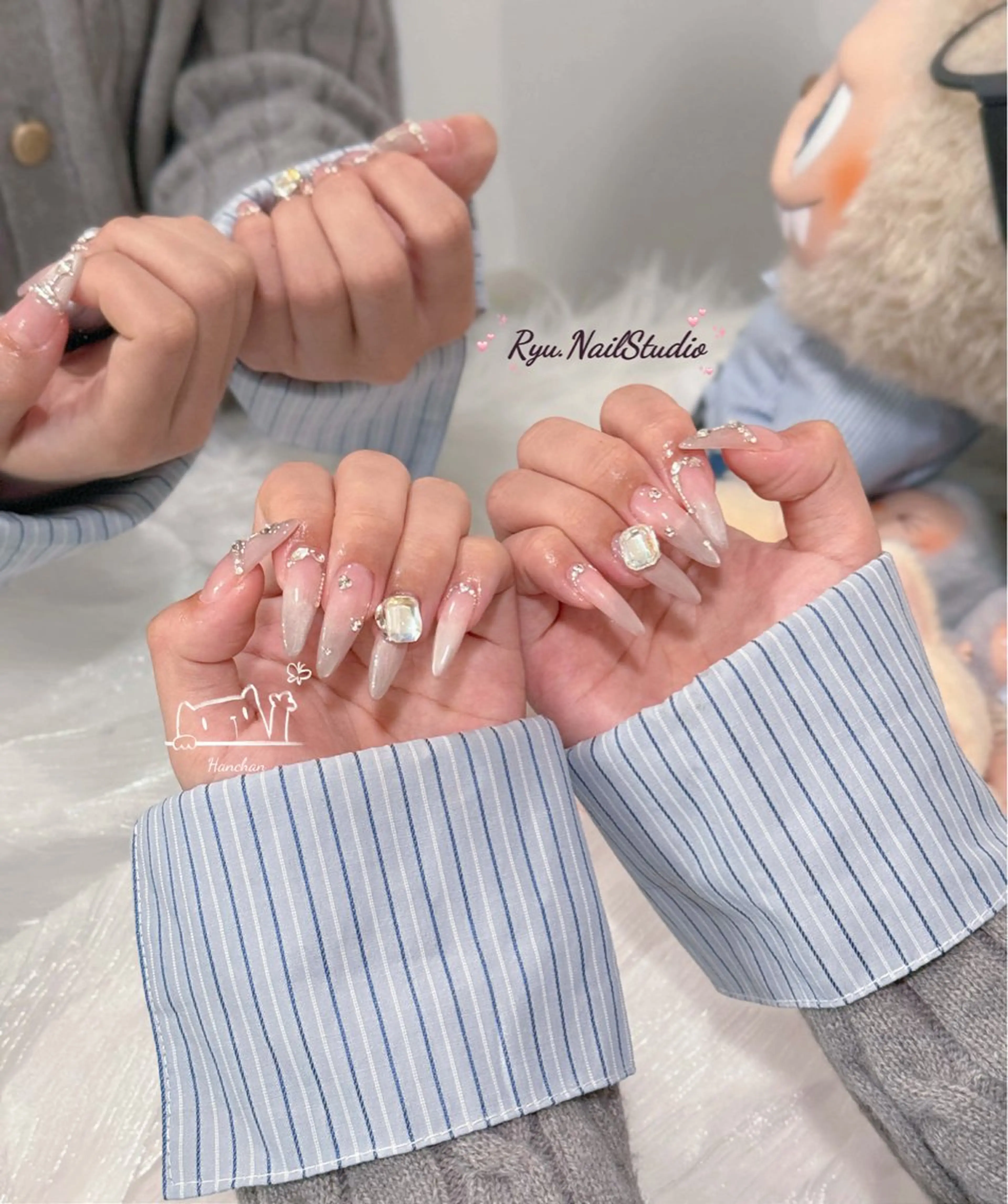 ネイル アートネイル ジェルネイル マグネットネイル ニュアンスネイル シンプルネイル ハンドネイル Ryu Nail NekoChanのネイルデザイン