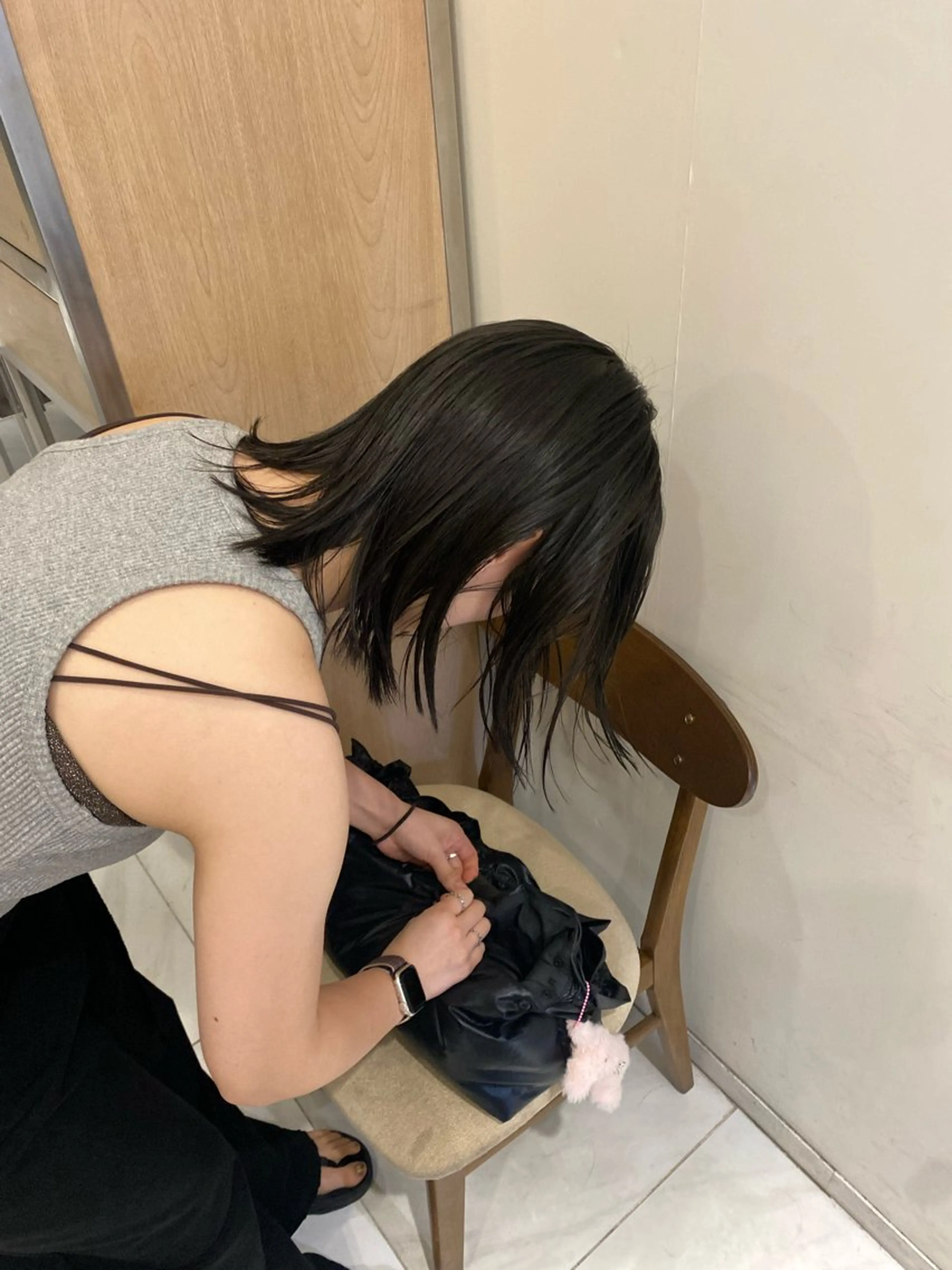 ミディアム カラー ヘアカラー 縮毛矯正 トリートメント ヘッドスパ ヘアセット 艶髪/ダークトーン 🩶丸山日向のヘアスタイル