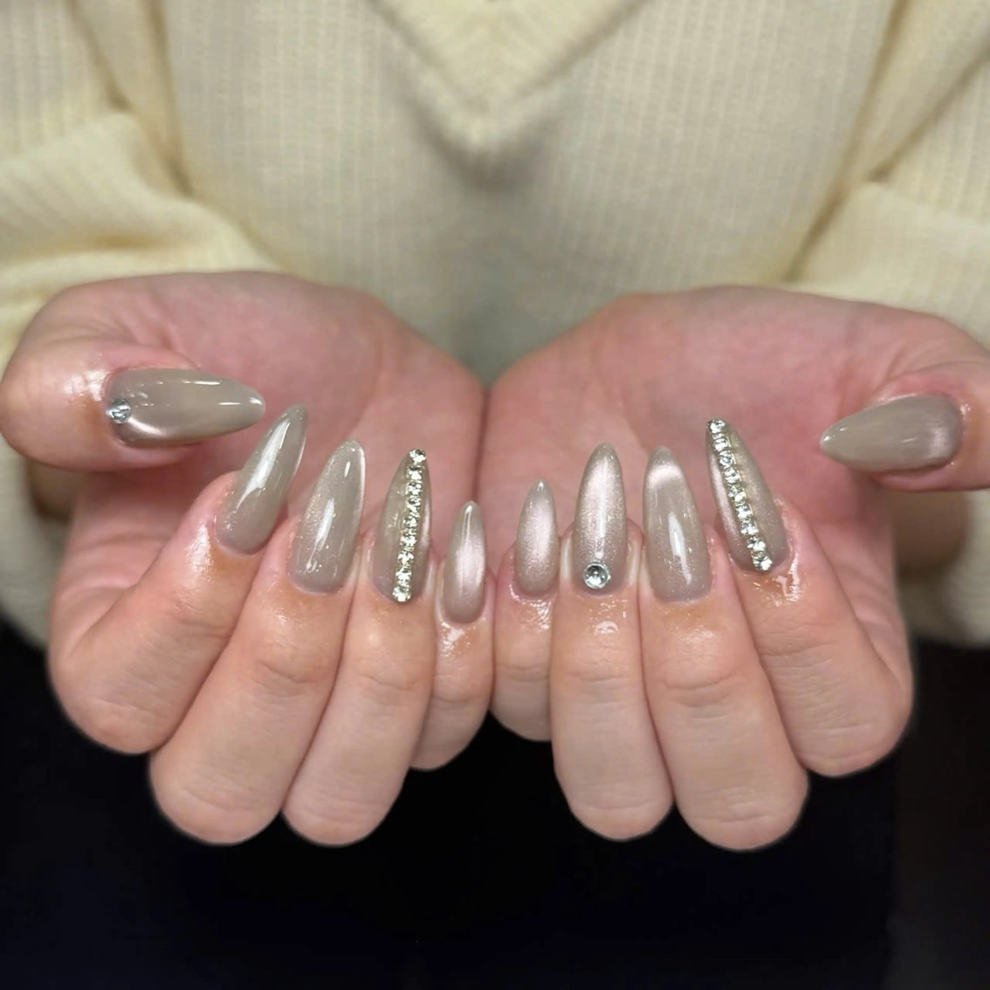 ネイル オーロラネイル 長さ出し フラッシュネイル フレンチネイル ジェルネイル Michi Nail Staffのネイルデザイン