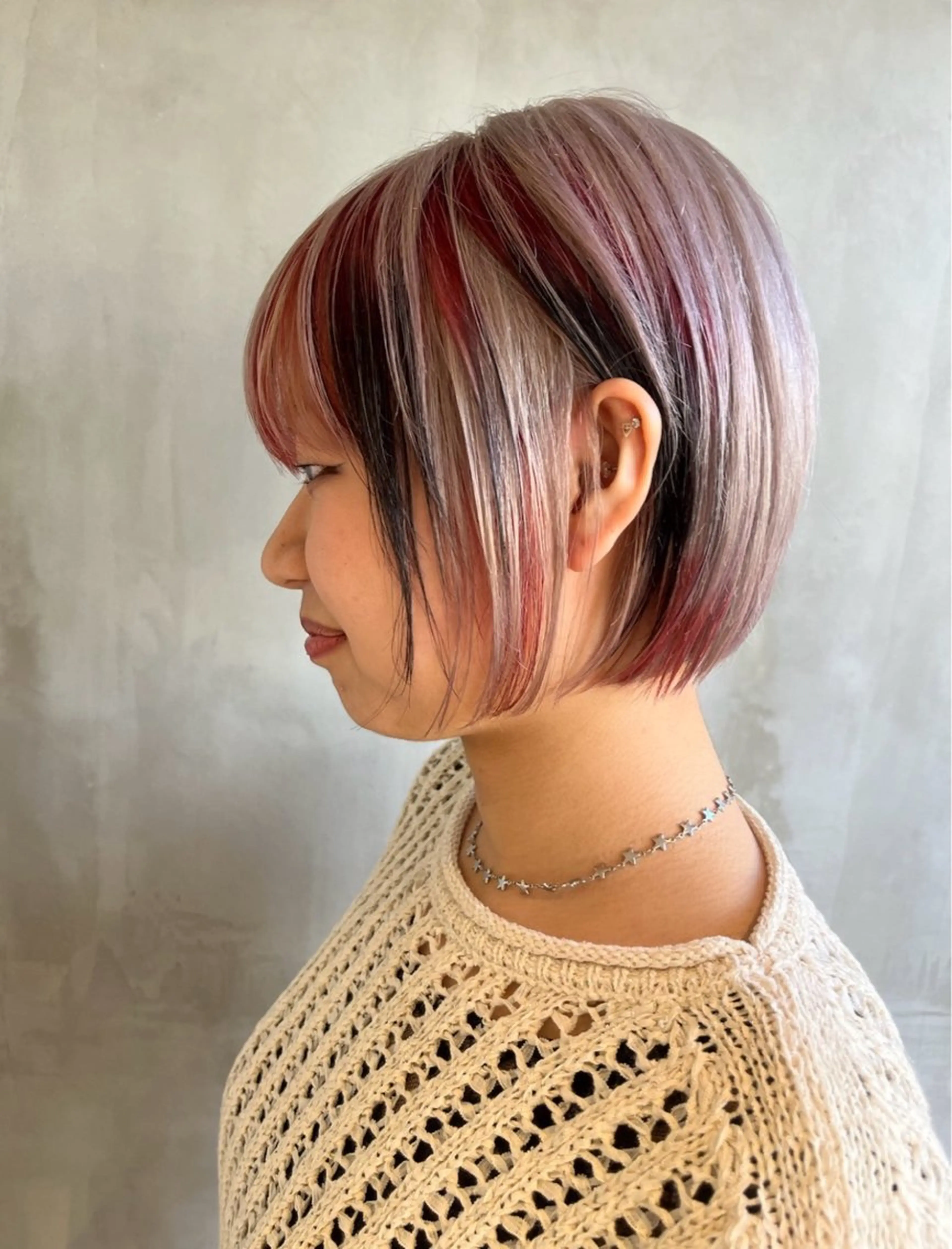 カラー 名執 朋夏のヘアスタイル