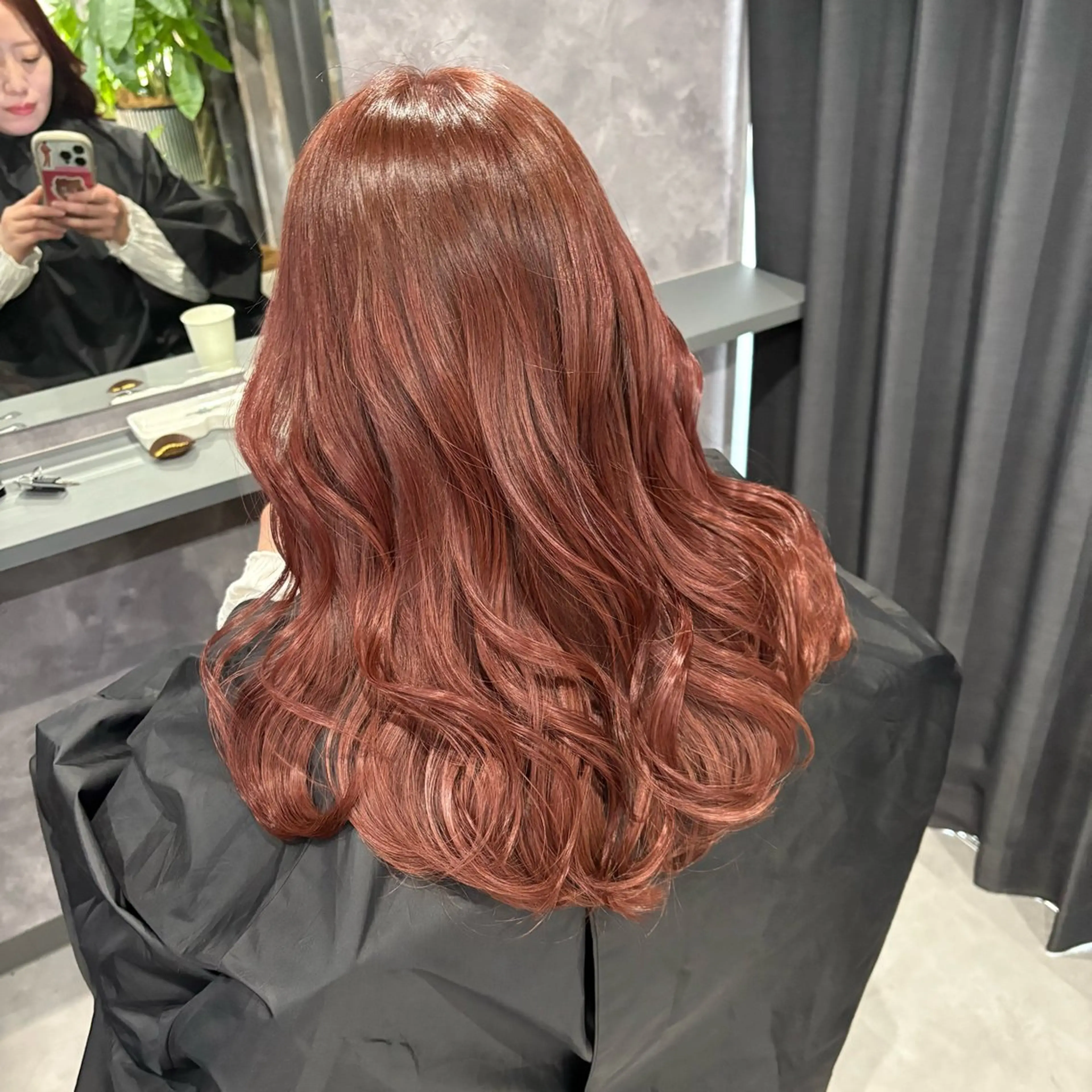 ロング カラー ピンクカラー ヘアカラー トリートメント nameless miichiのヘアスタイル
