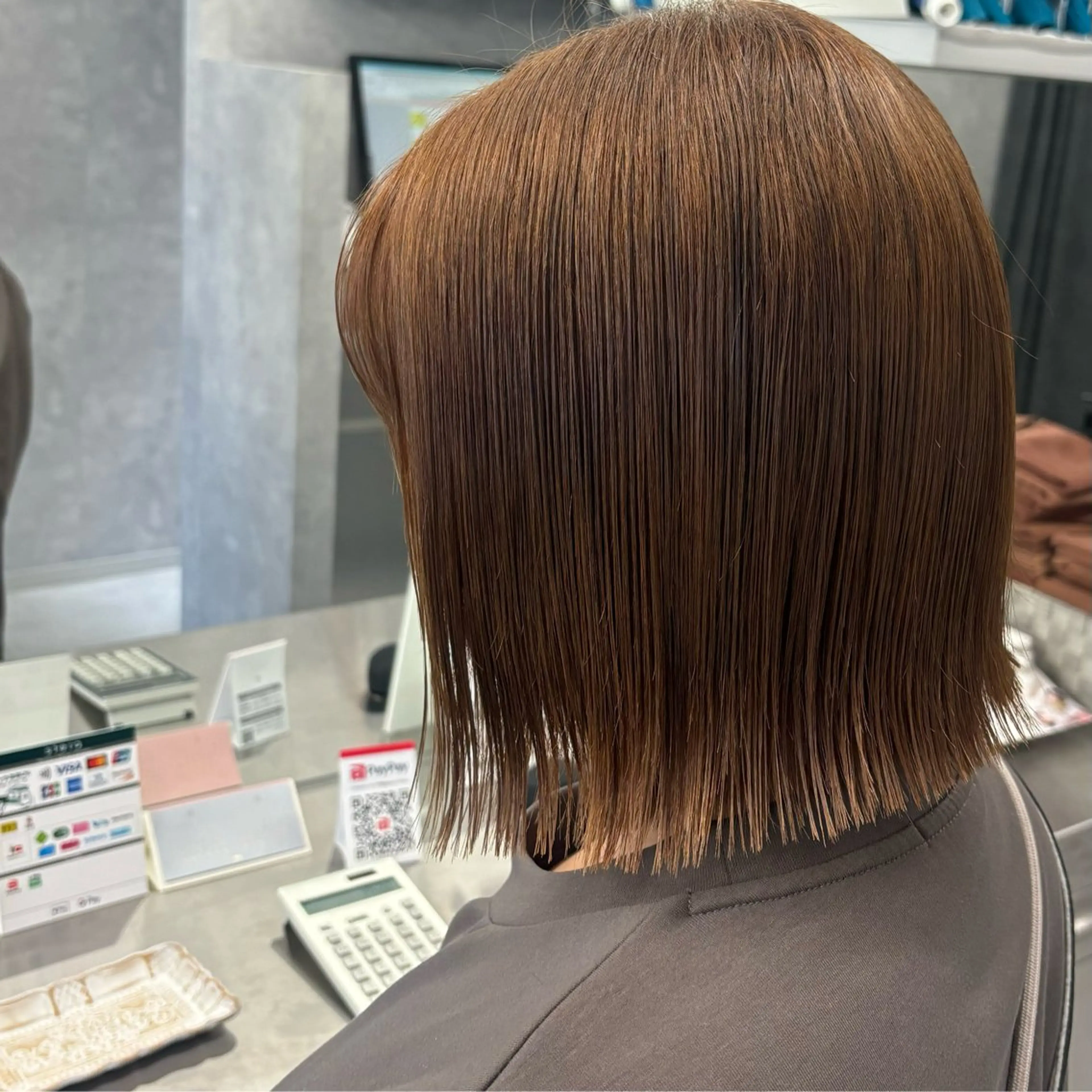 ショート カラー カット ヘアカラー NUMBER_ ユイナのヘアスタイル