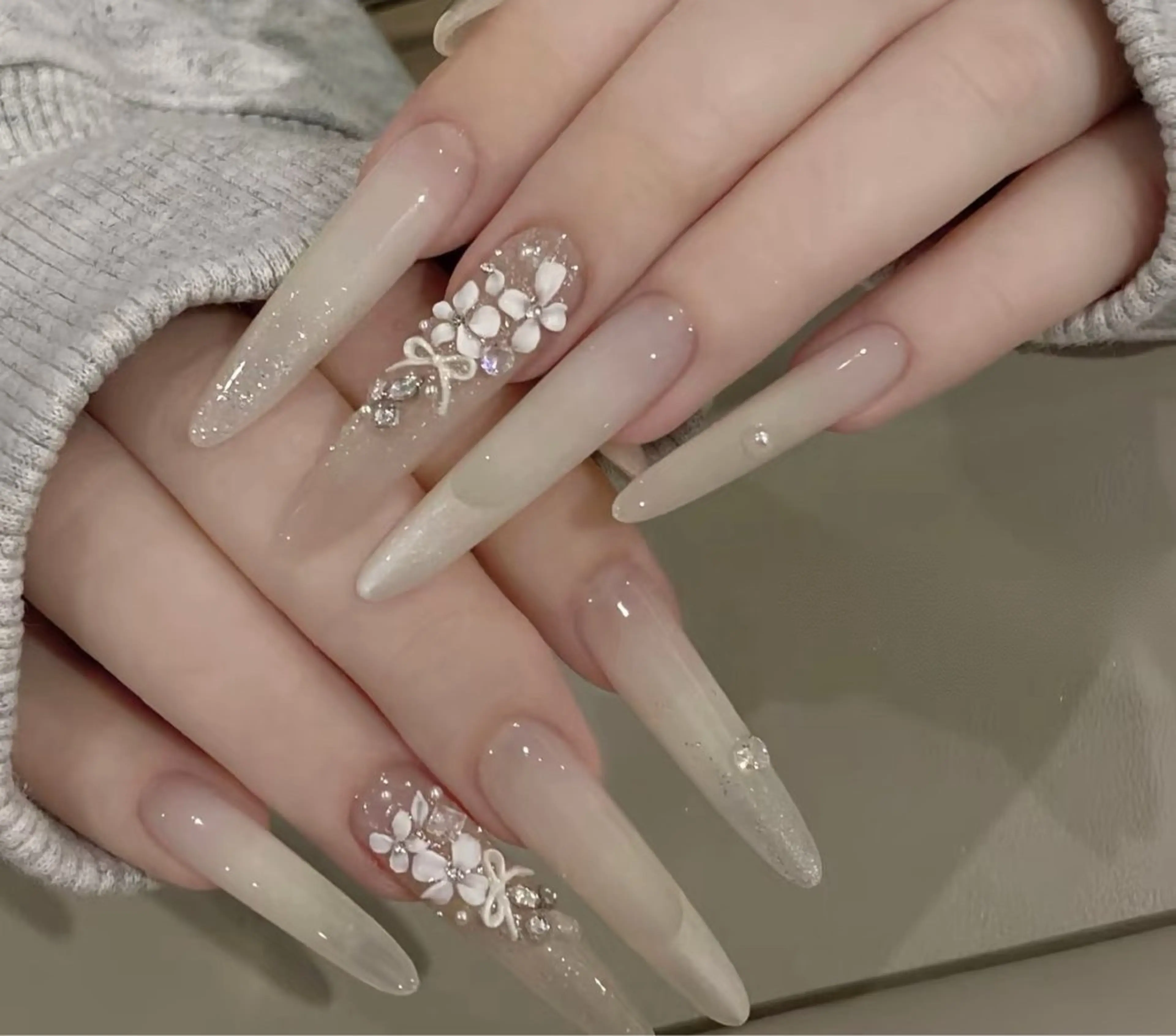 ネイル オーロラネイル 成人式 フットネイル フレンチネイル ジェルネイル ハンドネイル 長さだし専門 ありさのネイルデザイン