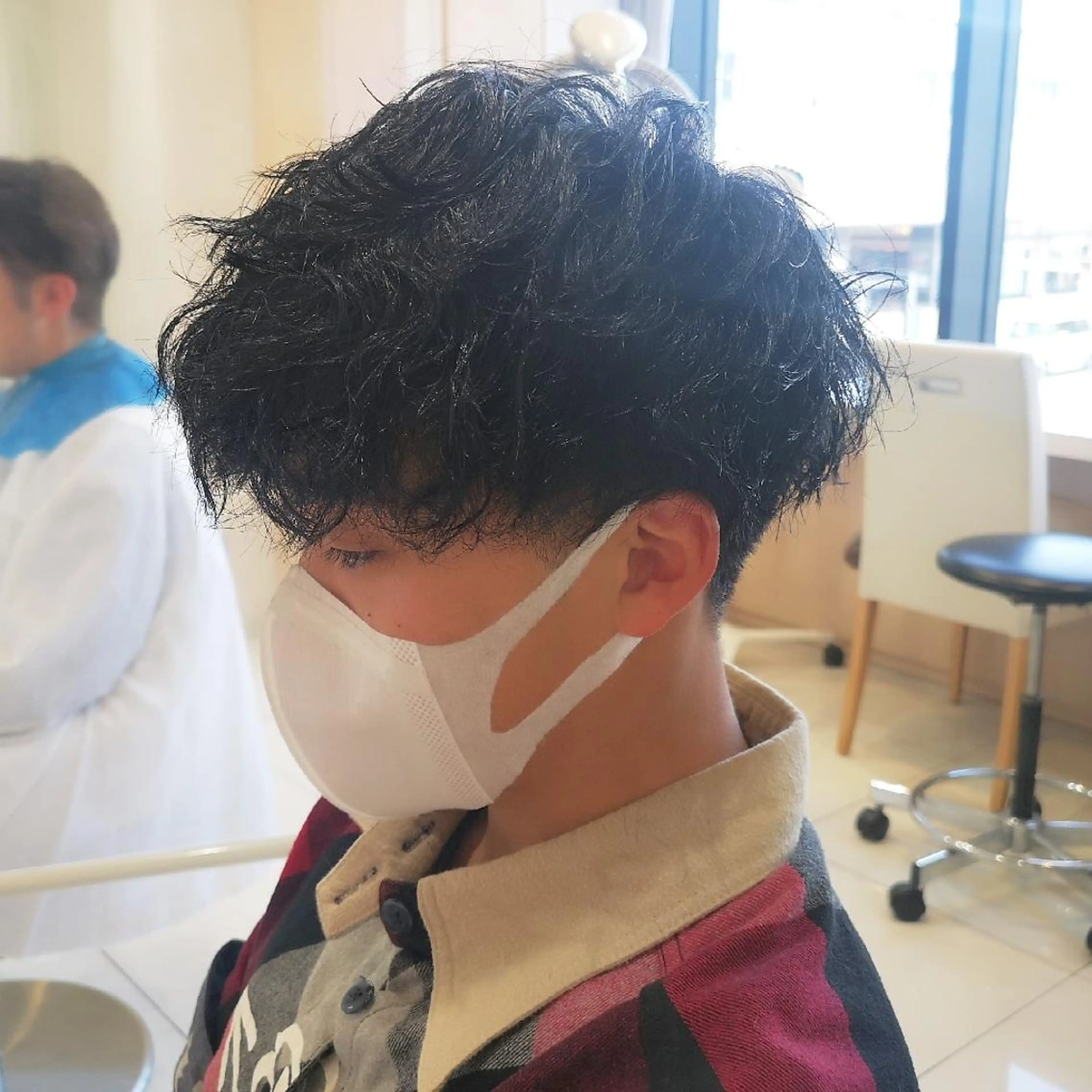 メンズ パーマ 渡辺 愛枝/艶カラー🩵のヘアスタイル