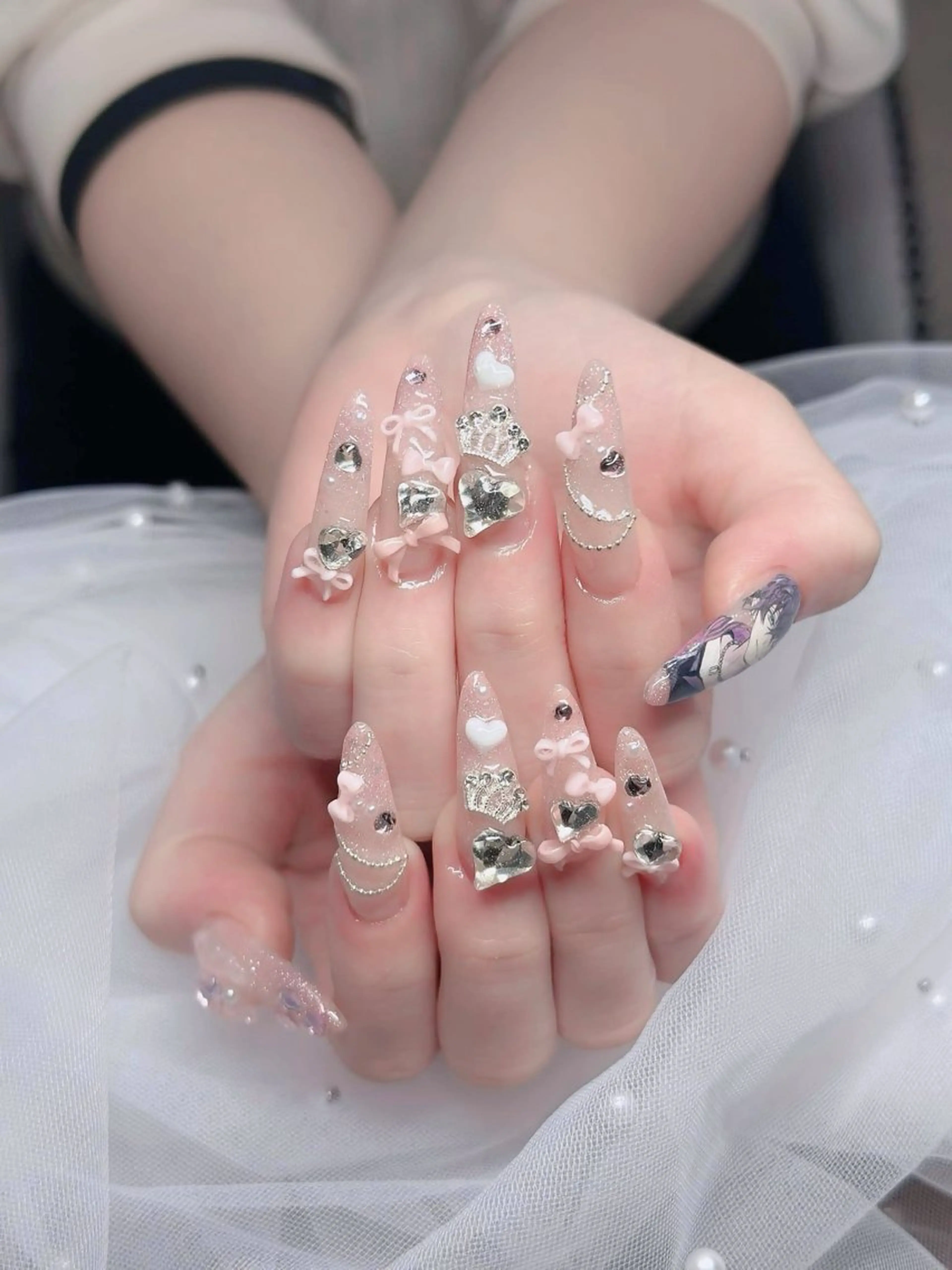 ネイル オーロラネイル フレンチネイル ジェルネイル ハロウィン キラキラネイル H.baby Nail Salonのネイルデザイン