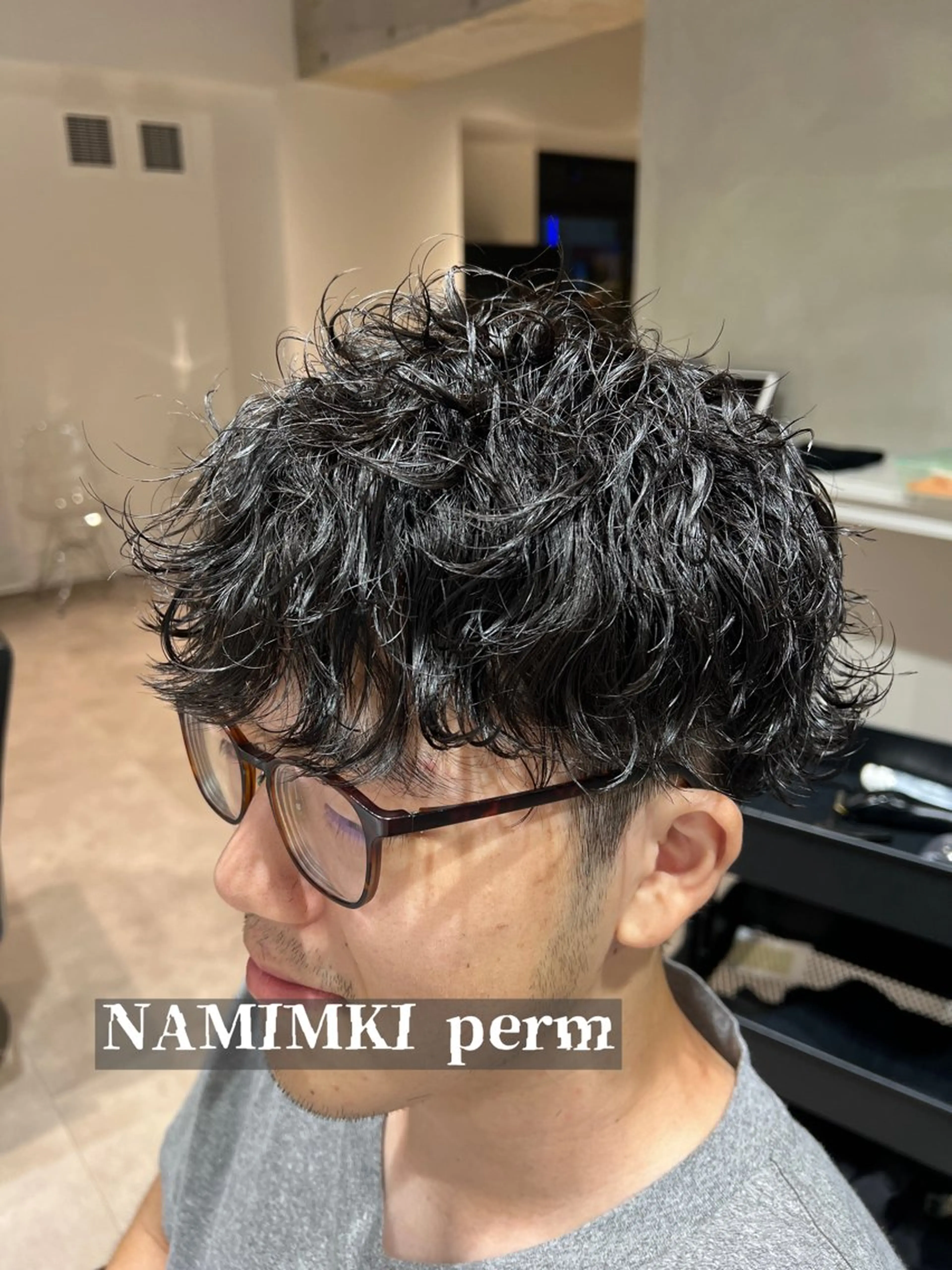 ショート パーマ メンズ メンズパーマ 波巻きパーマ メンズ特化 ナカネ カツヤのヘアスタイル