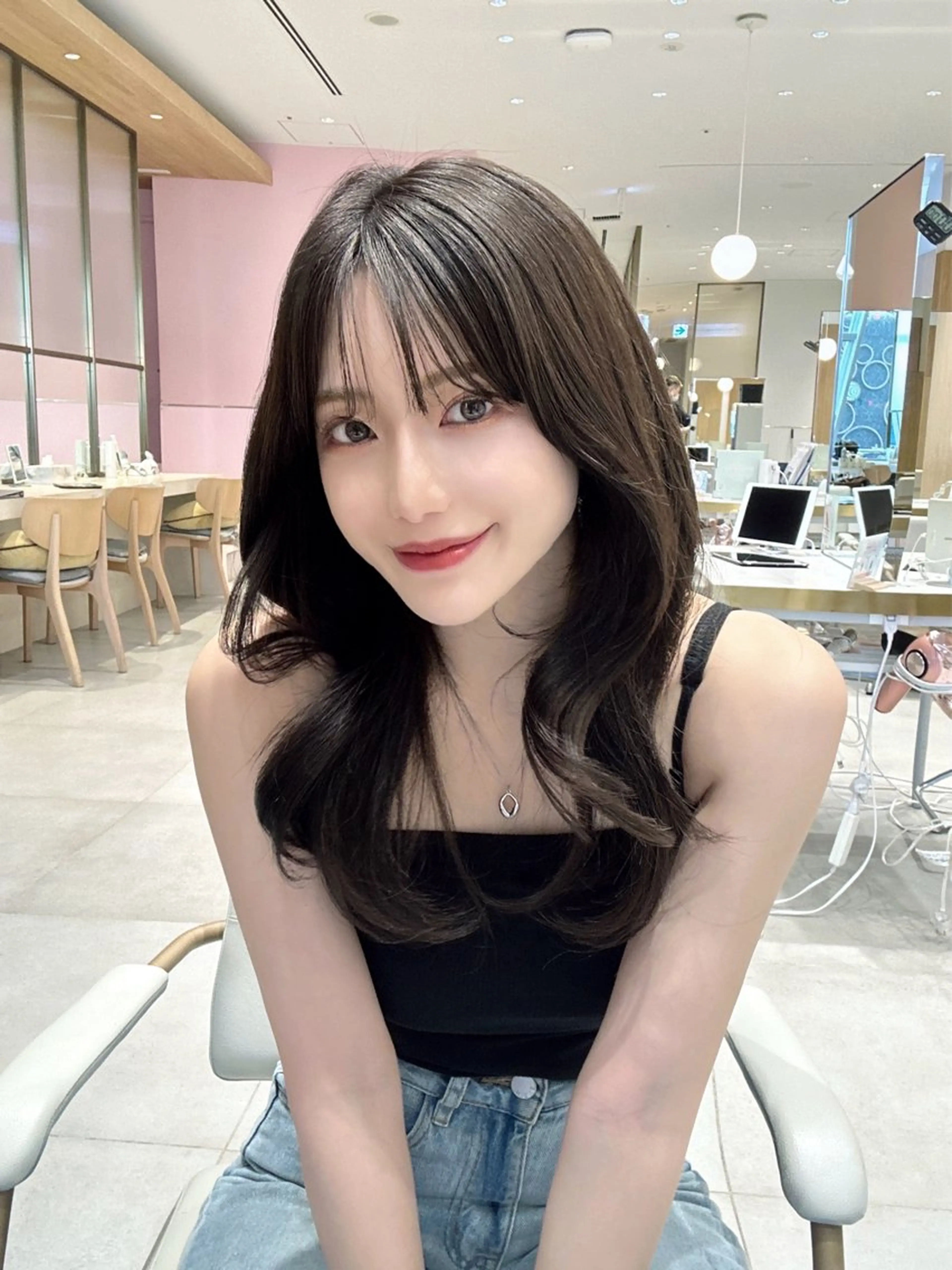 ロング カラー ヘアアレンジ 🤎小顔レイヤー /ベージュ🤎友香のヘアスタイル