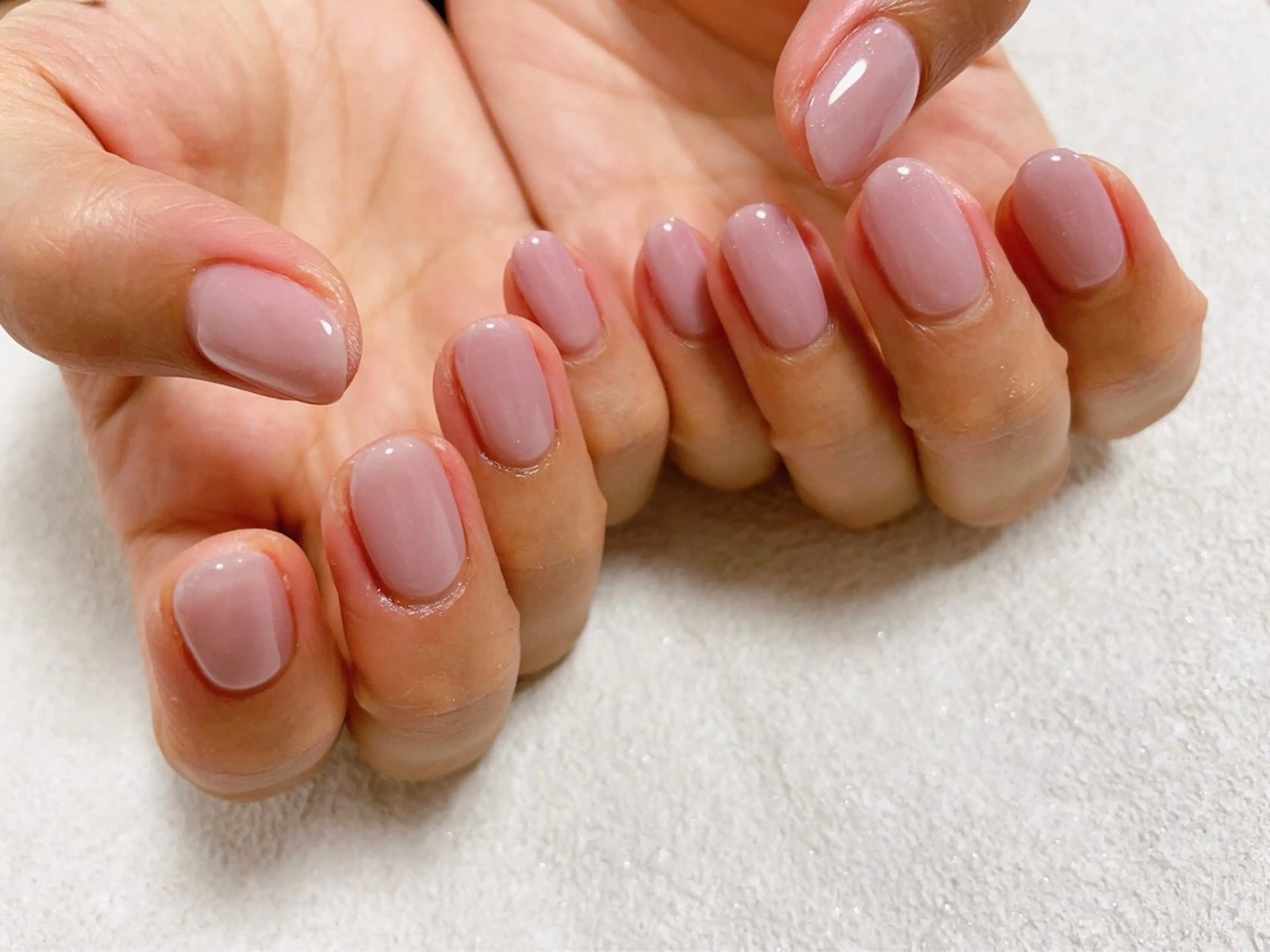 ネイル オーロラネイル フラワーネイル フットネイル フレンチネイル ジェルネイル ハンドネイル mogunail &blowのネイルデザイン