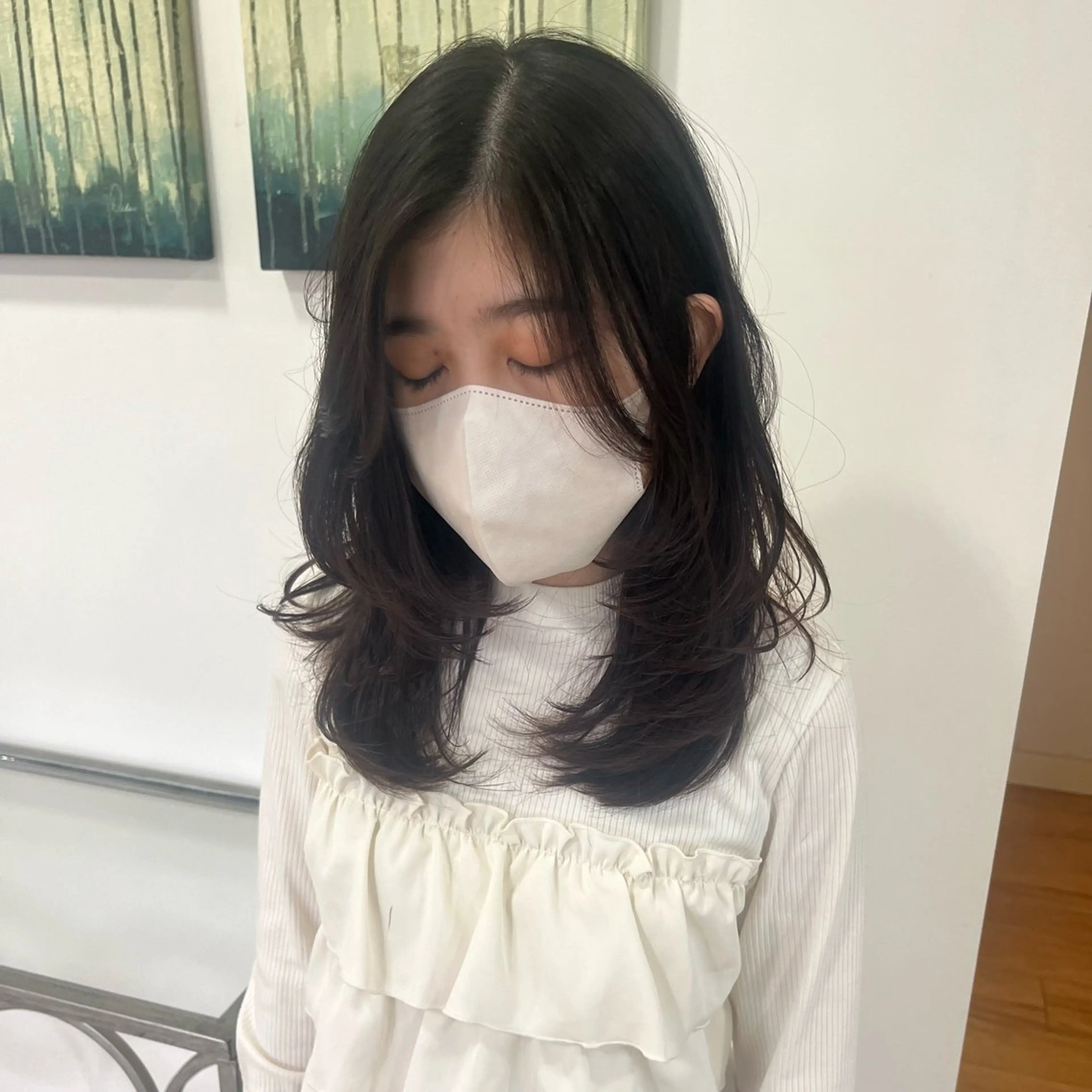 セミロング レイヤーカット 宮成 佳歩のヘアスタイル