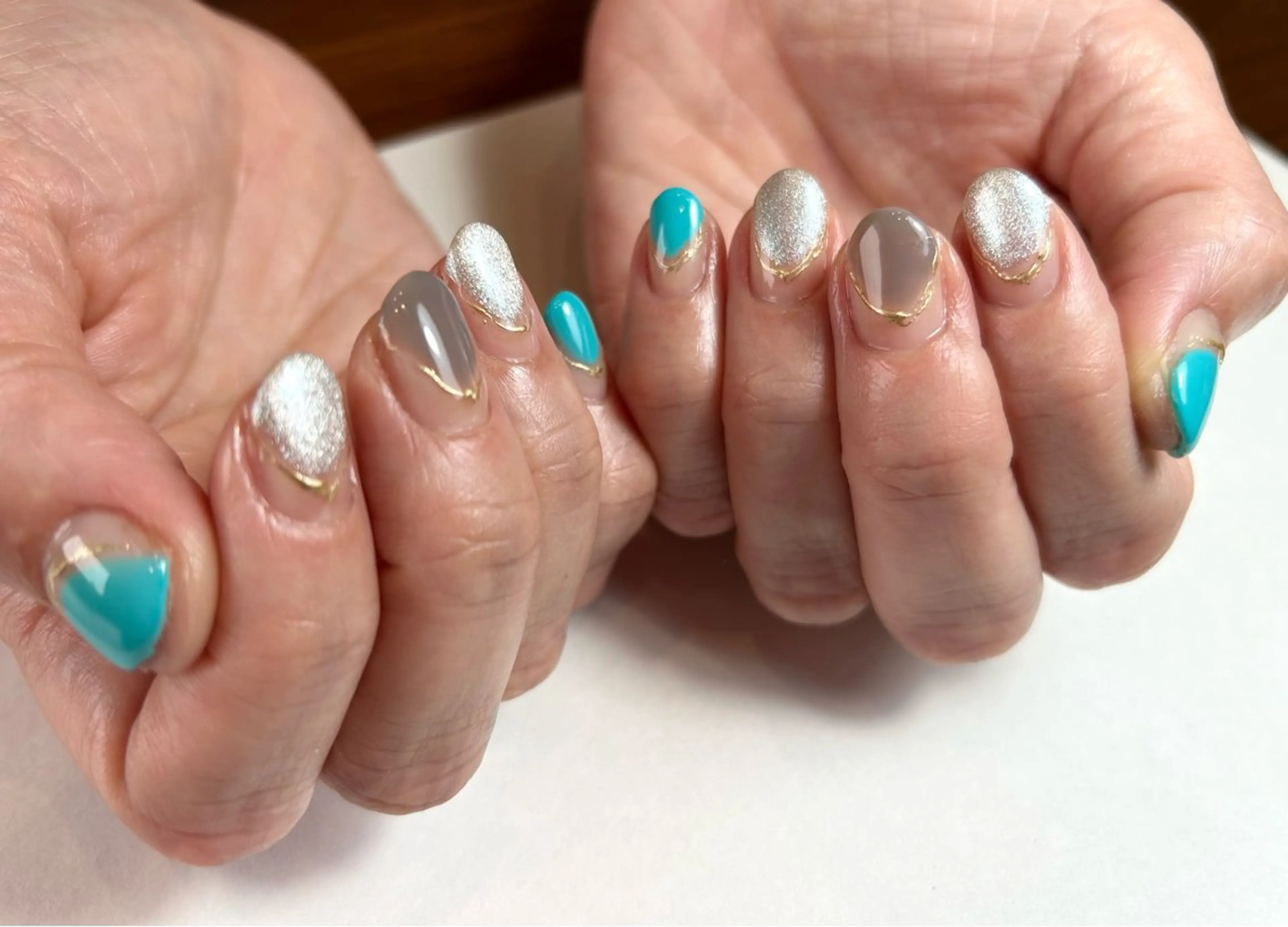 ネイル マグネットネイル ミラーネイル シンプルネイル 夏ネイル ハンドネイル le_rire _nailのネイルデザイン