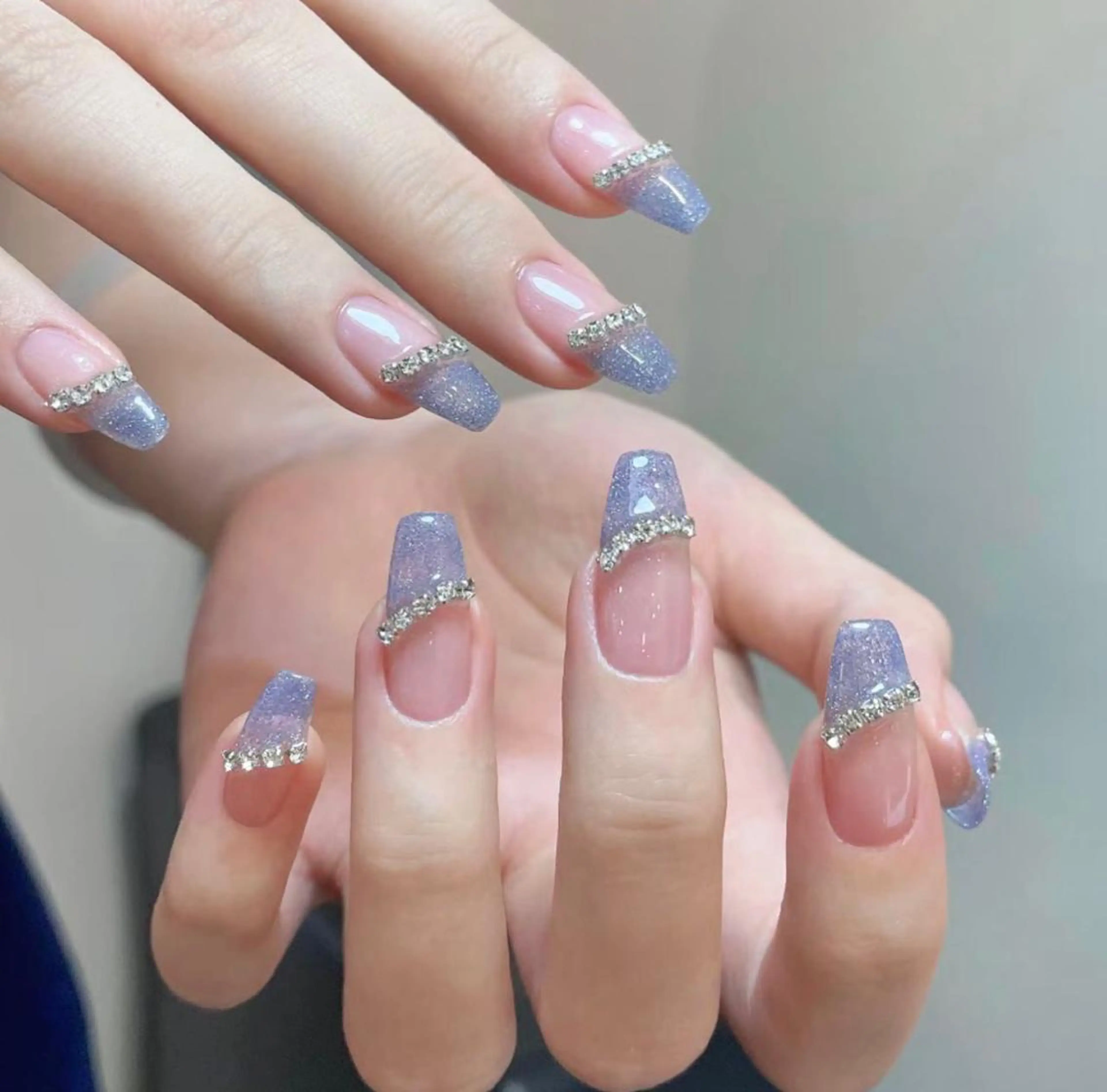 ネイル アートネイル 長さ出し ネイルチップ Queens momoのネイルデザイン