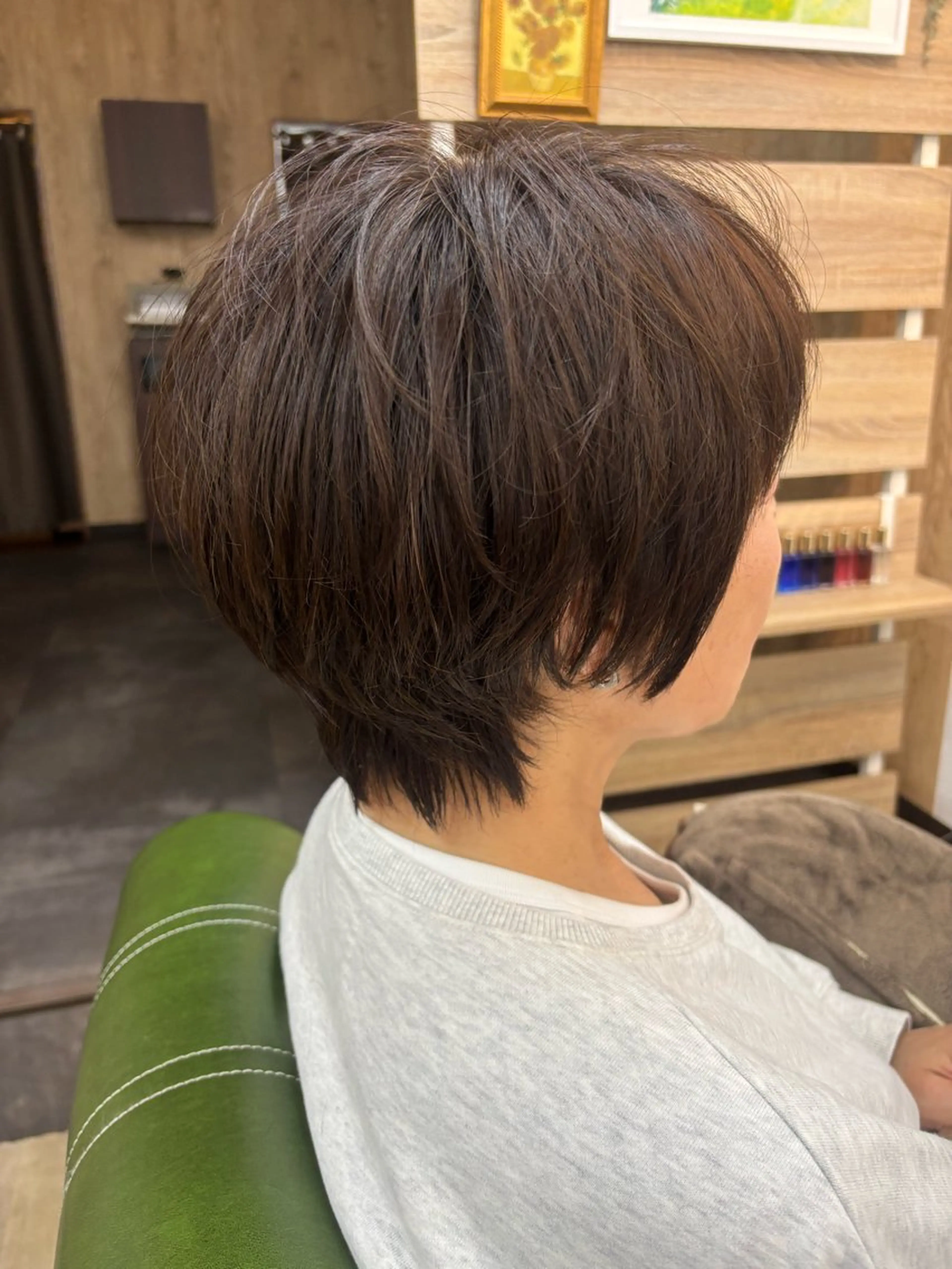 ショート くびれヘア ショートヘア 鈴木 優奈のヘアスタイル