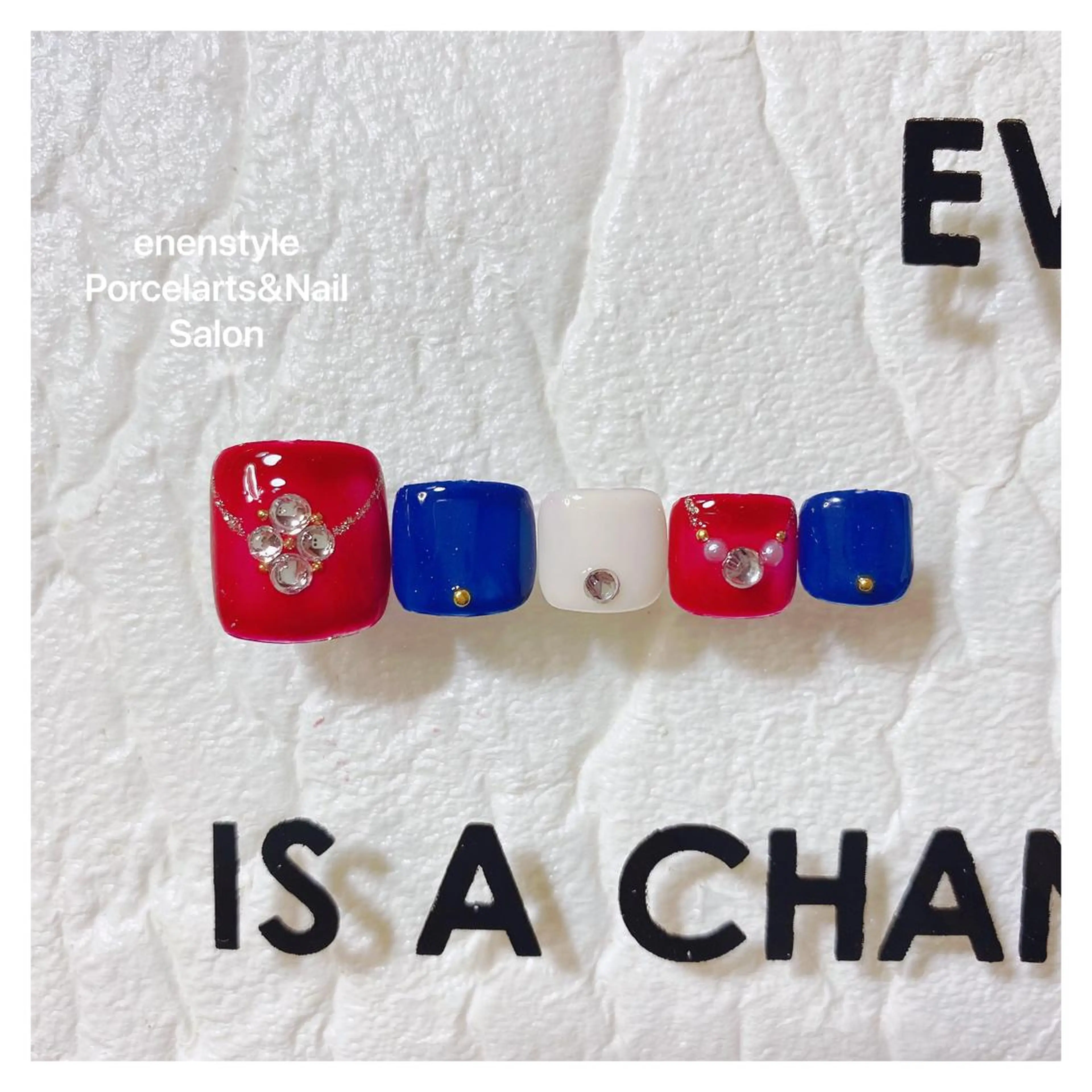 ミディアム ネイル ハンドネイル フットネイル 👑enen style👑のネイルデザイン